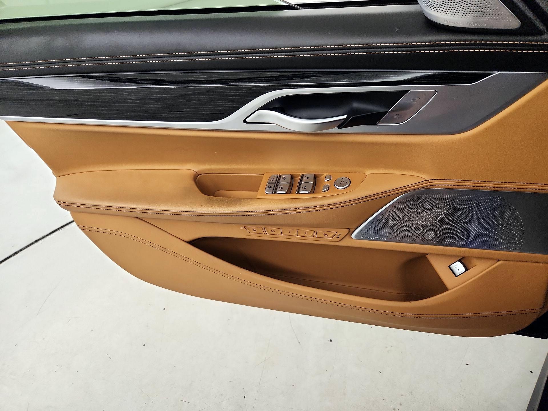 Thumbnail: 2019 BMW 7 Series - 12