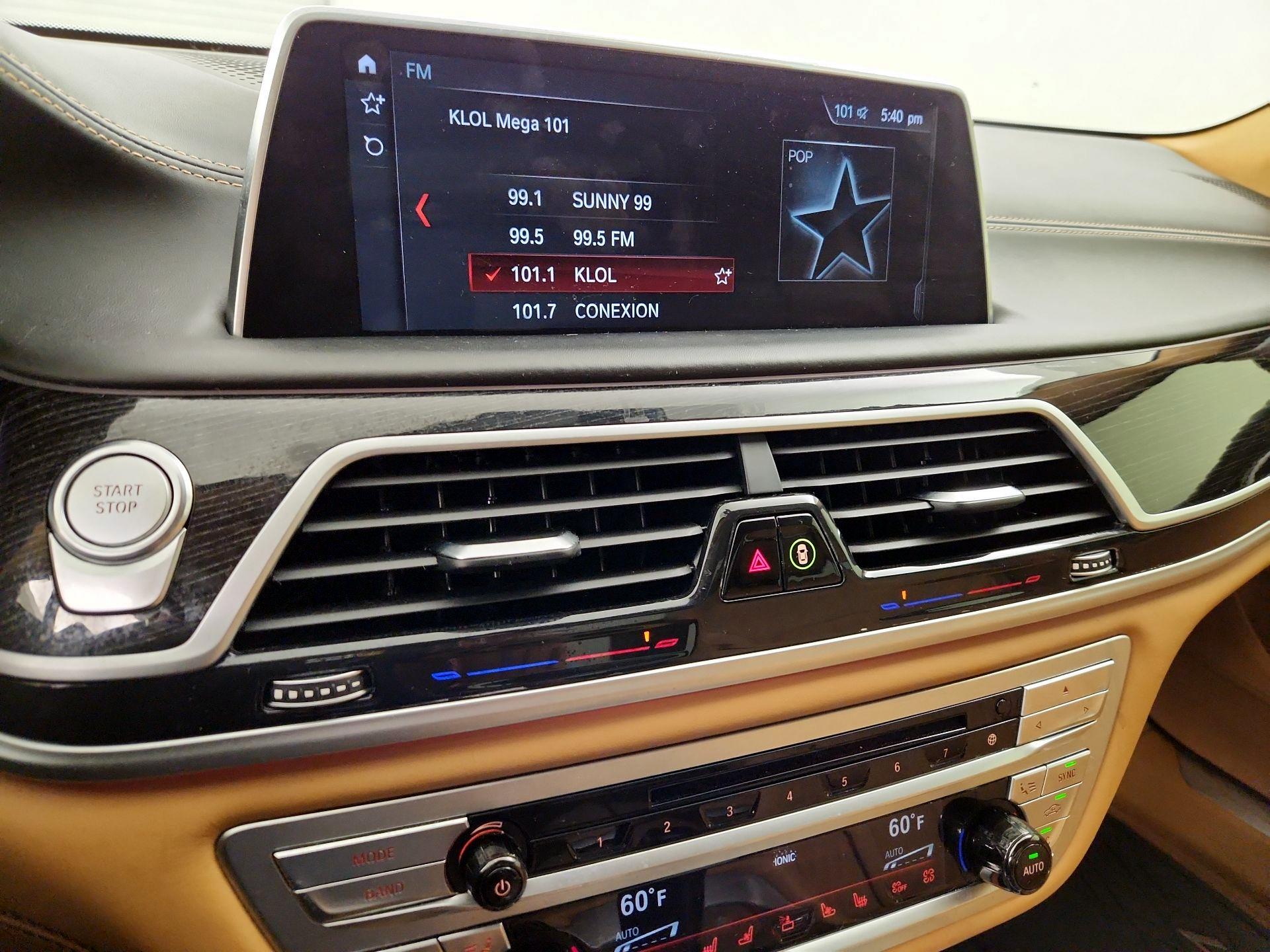 Thumbnail: 2019 BMW 7 Series - 16