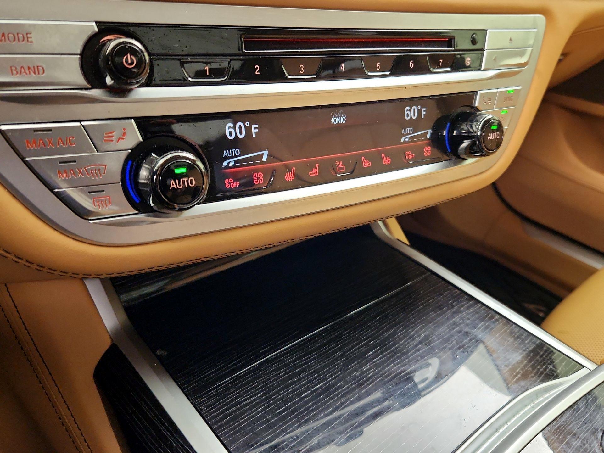 Thumbnail: 2019 BMW 7 Series - 17