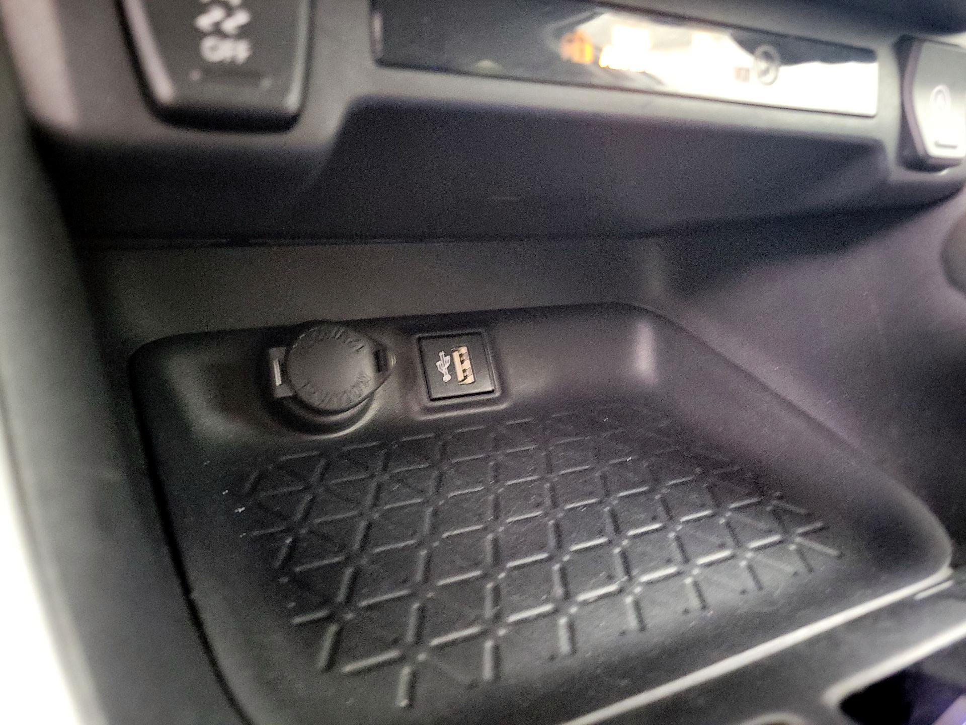 Thumbnail: 2024 Toyota RAV4 - 18