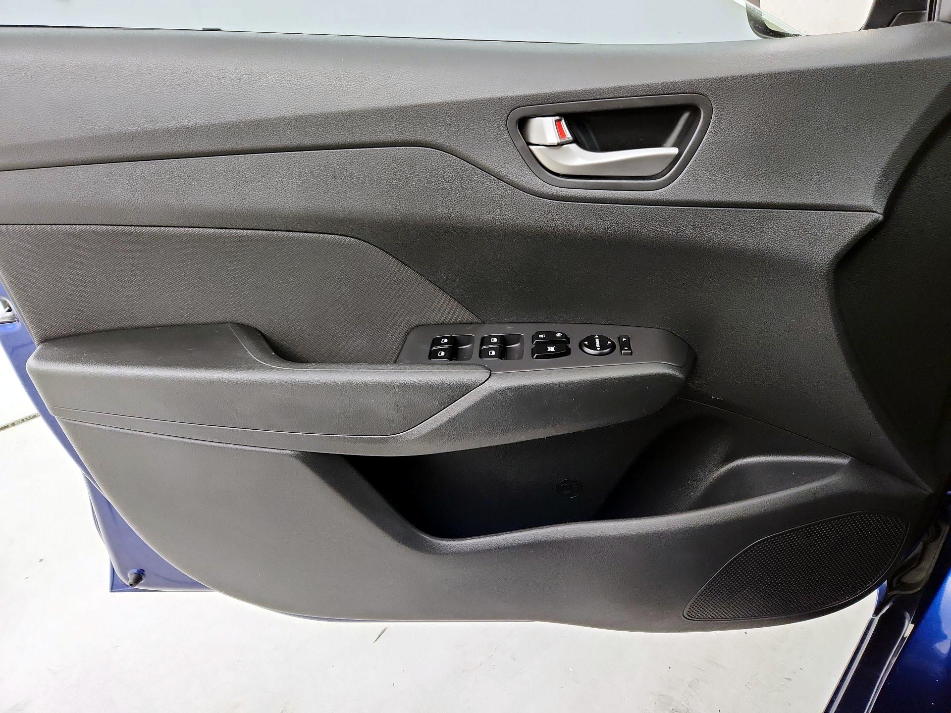 Thumbnail: 2021 Hyundai Accent - 12