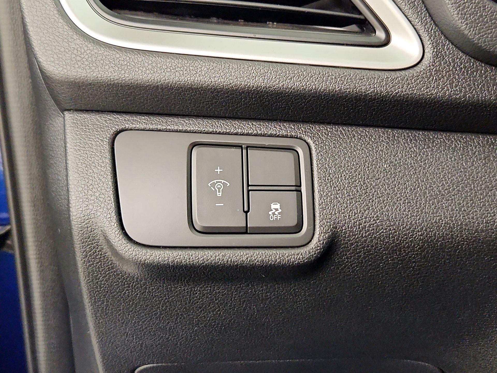 Thumbnail: 2021 Hyundai Accent - 13