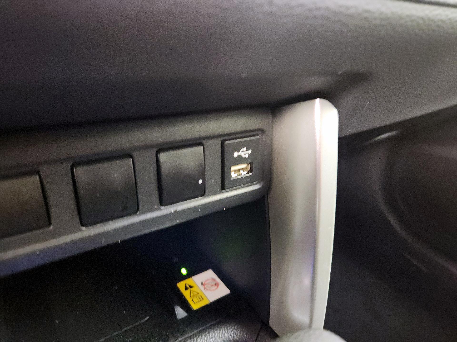 Thumbnail: 2022 Toyota Corolla Cross - 18