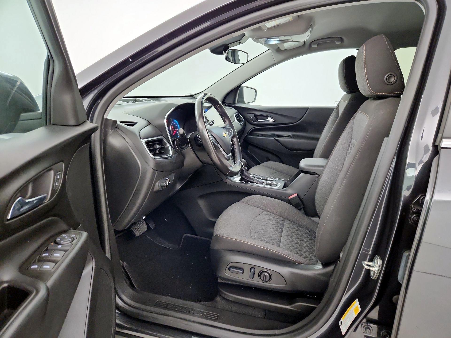 Thumbnail: 2022 Chevrolet Equinox - 11