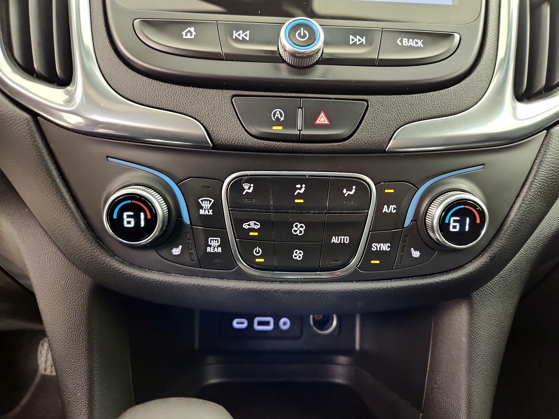 Thumbnail: 2022 Chevrolet Equinox - 16