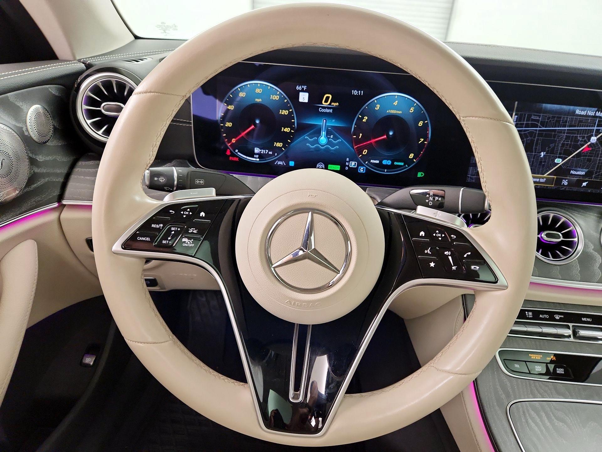 Thumbnail: 2022 Mercedes-Benz E-Class - 10