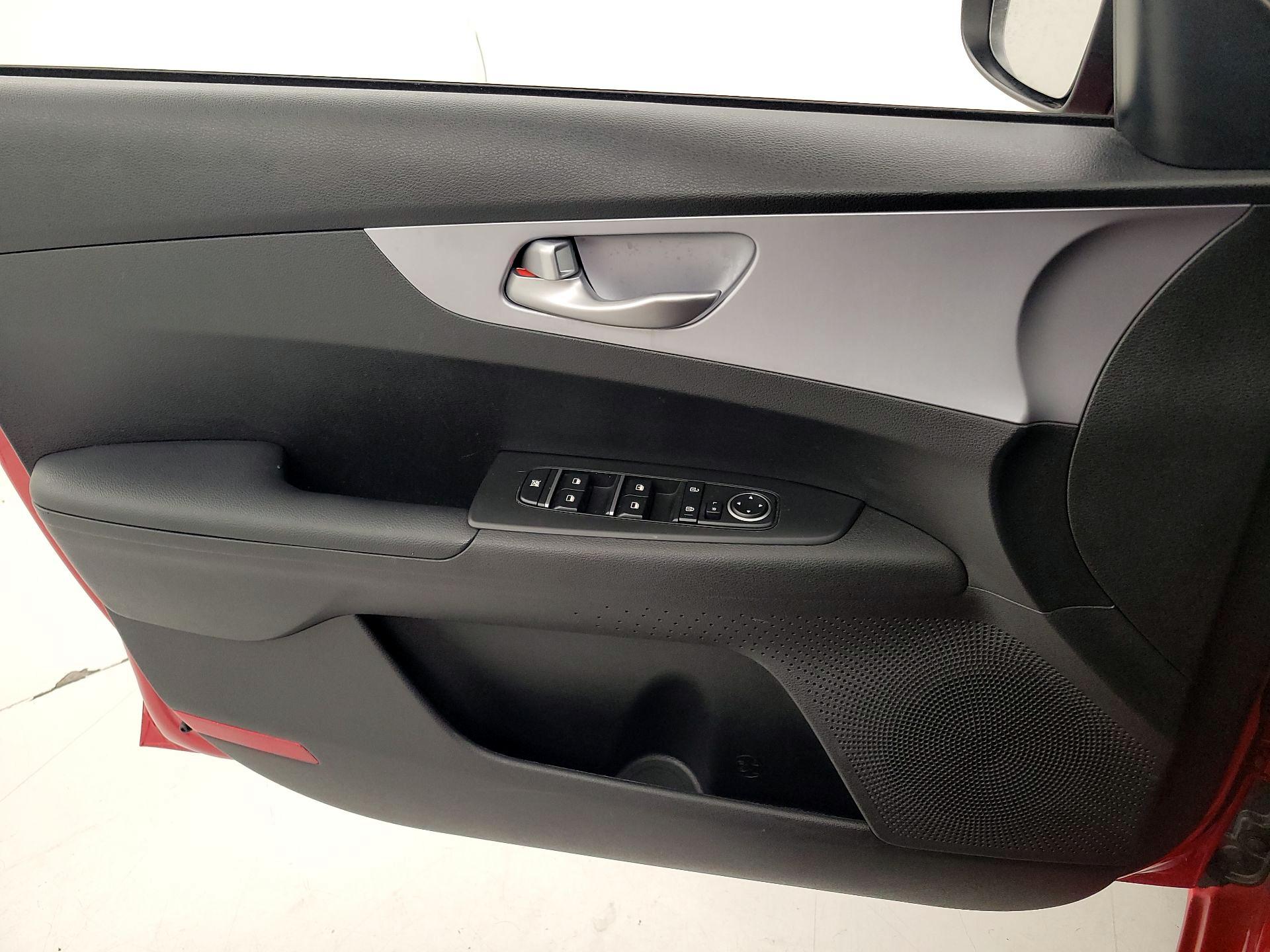 Thumbnail: 2024 Kia Forte - 12