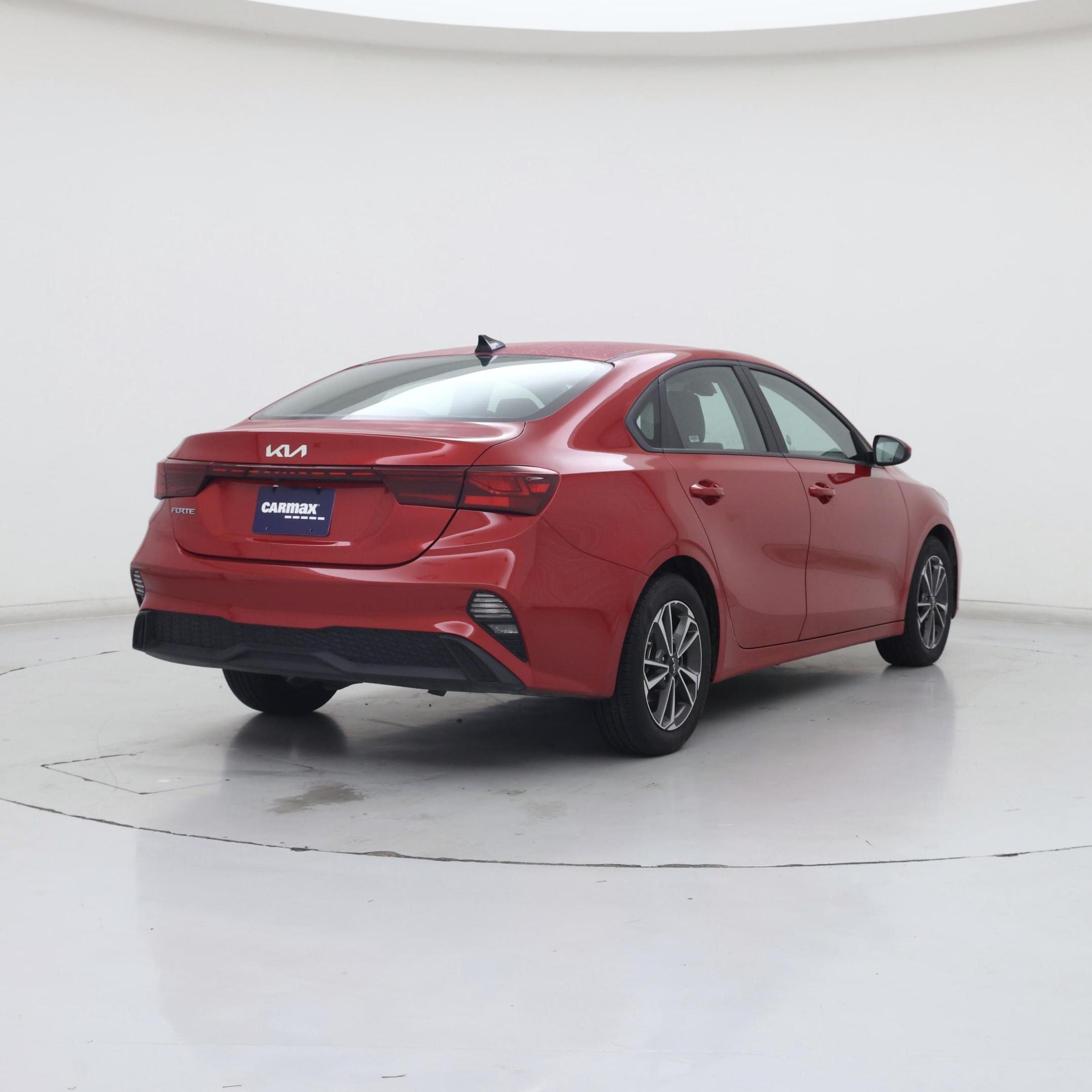 Thumbnail: 2024 Kia Forte - 8