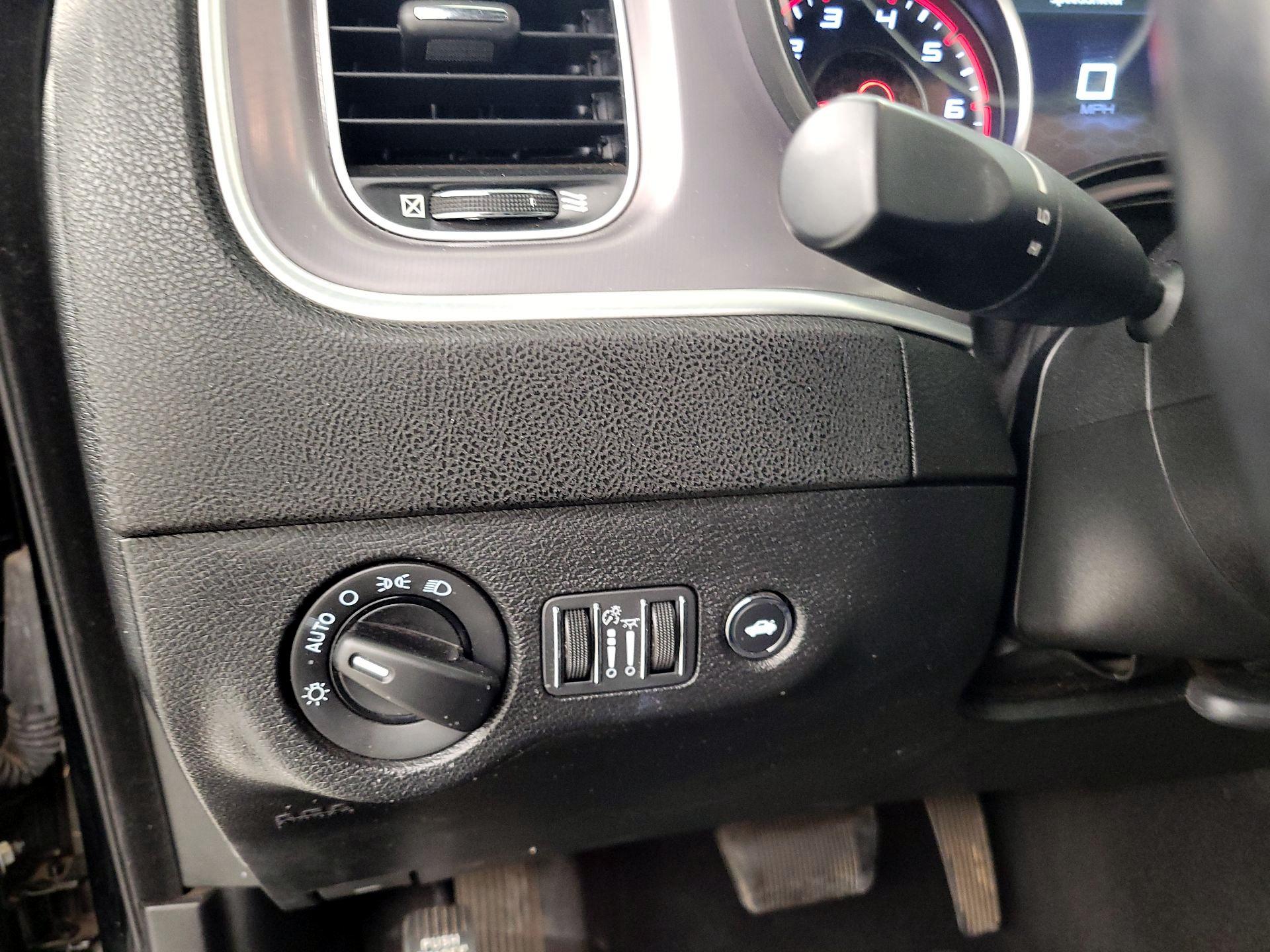 Thumbnail: 2022 Dodge Charger - 13