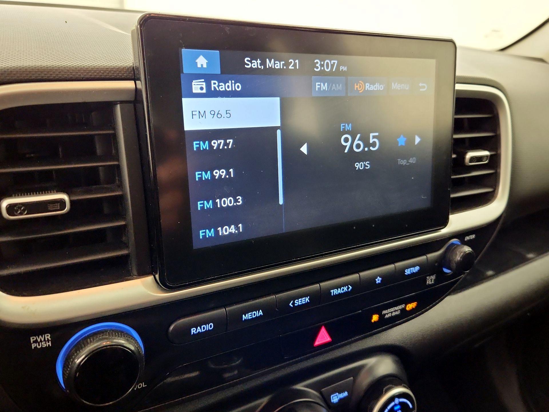 Thumbnail: 2023 Hyundai Venue - 15