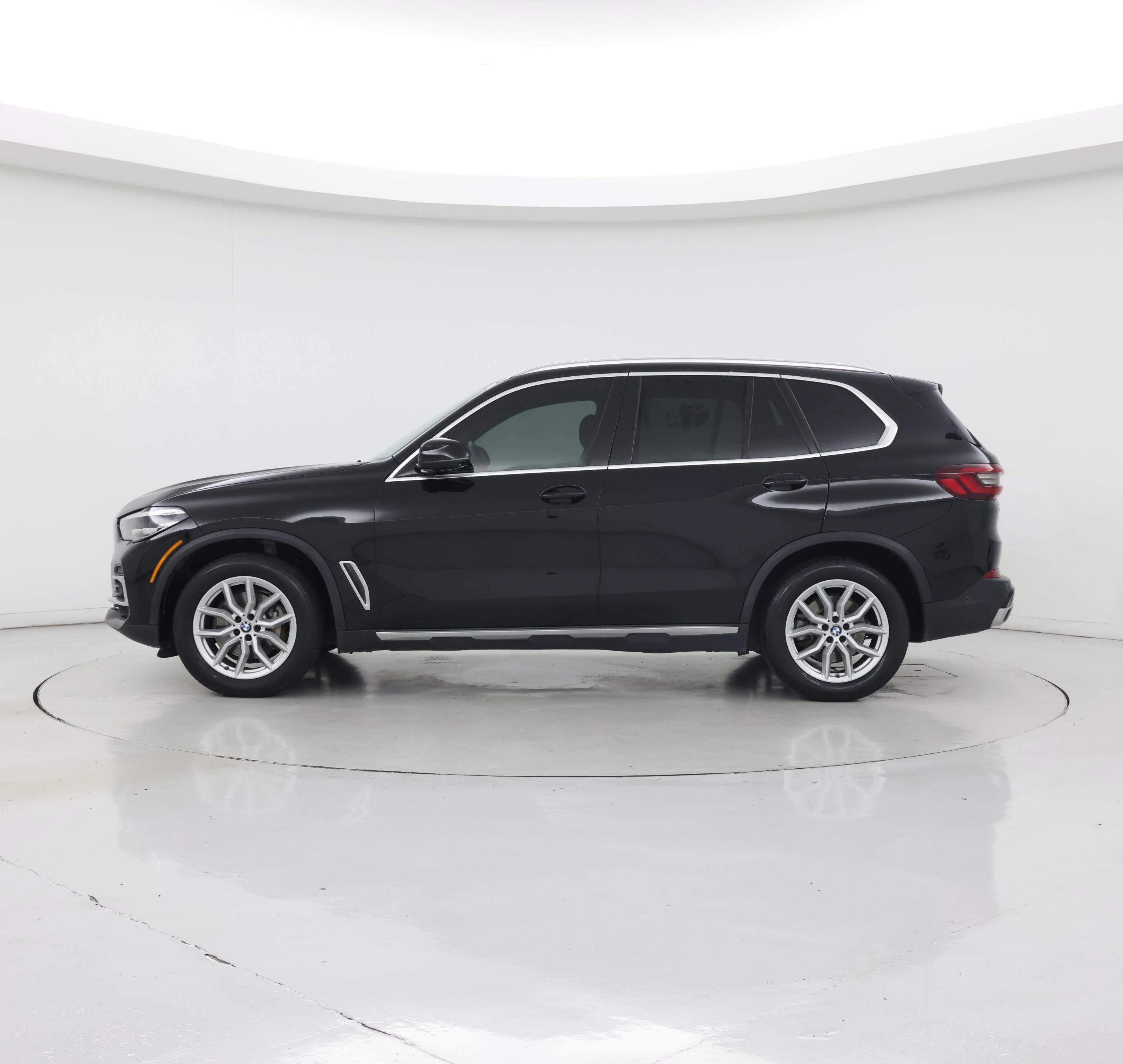Thumbnail: 2022 BMW X5 - 3
