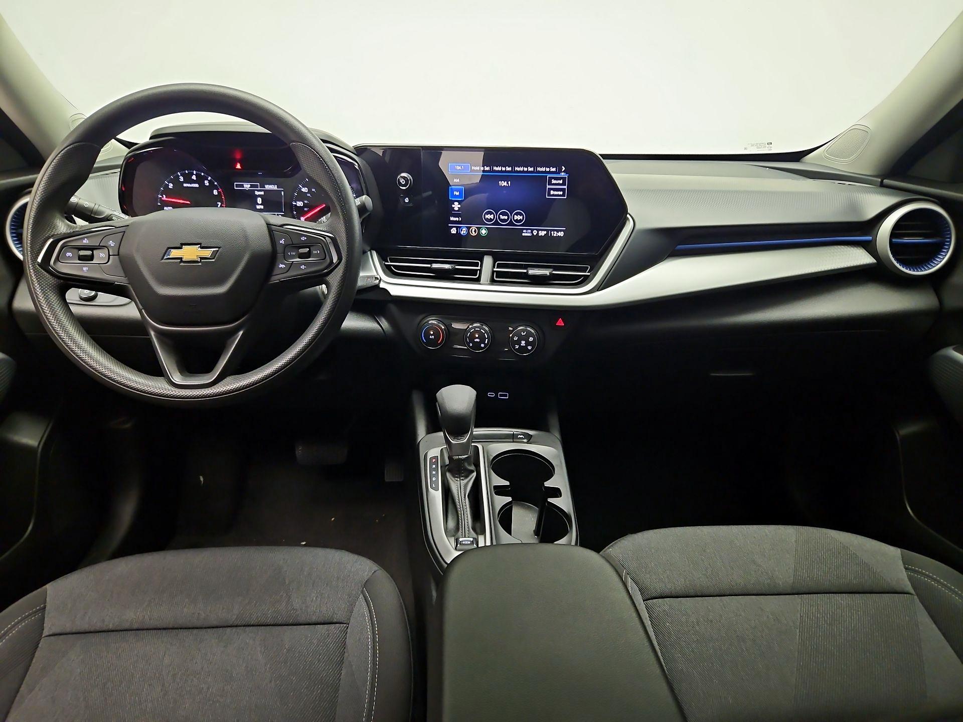 Thumbnail: 2024 Chevrolet Trax - 9