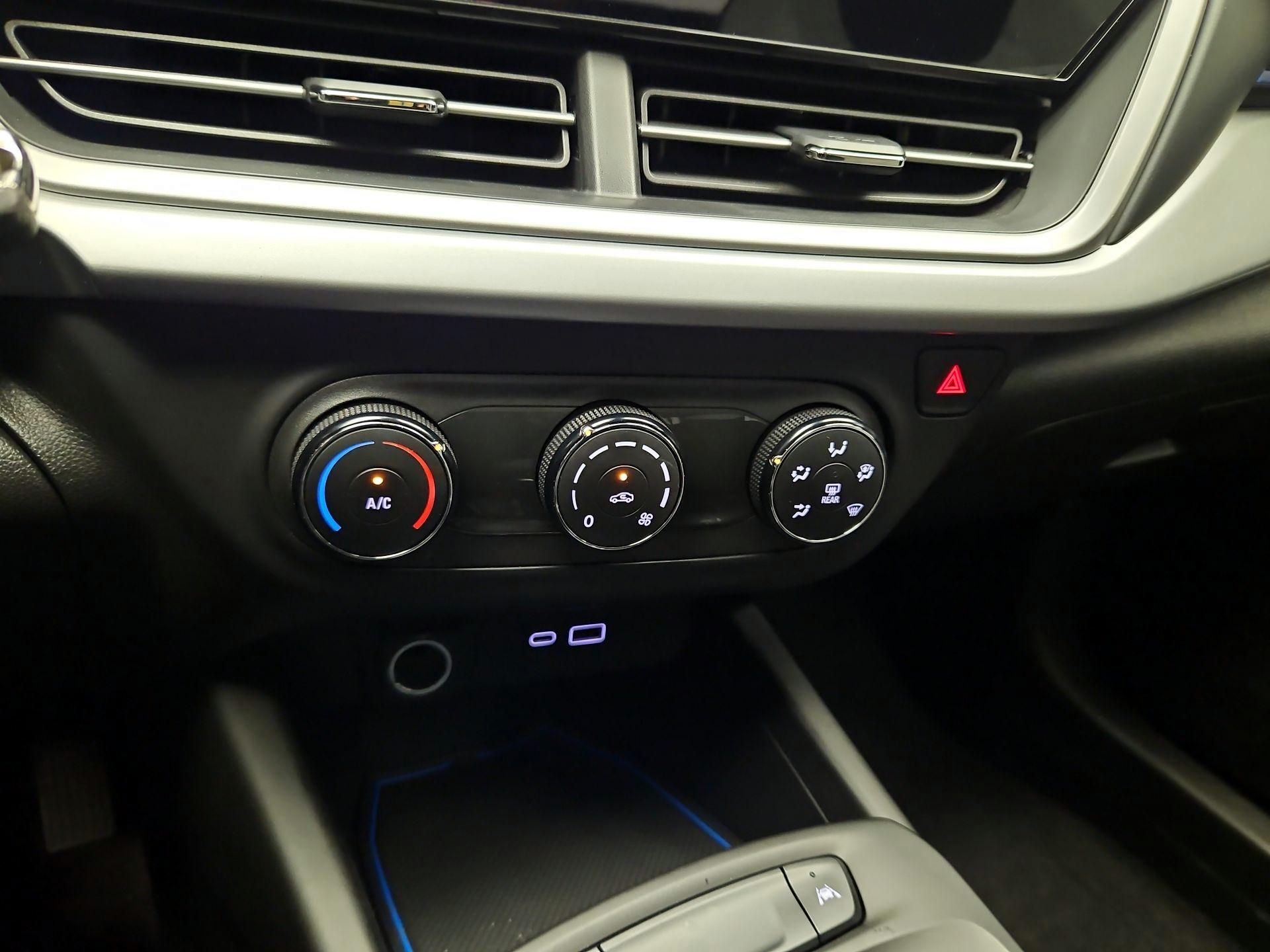 Thumbnail: 2024 Chevrolet Trax - 16