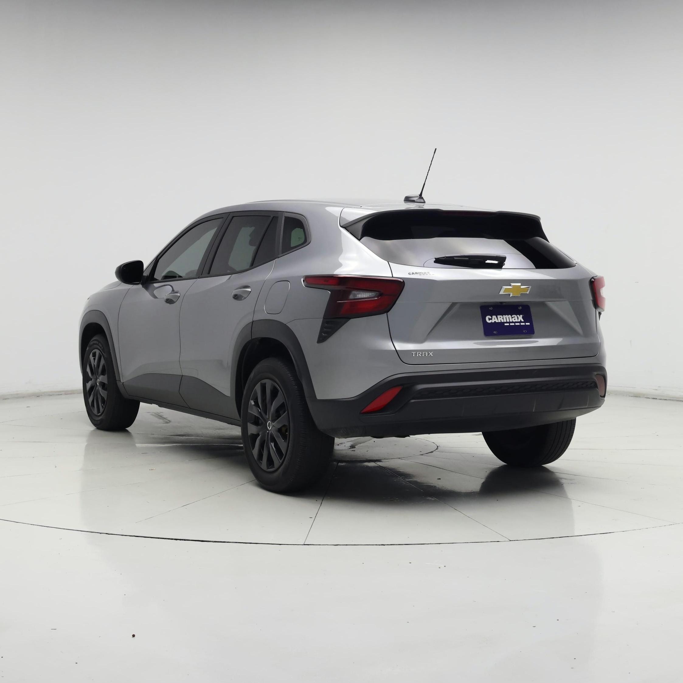 Thumbnail: 2024 Chevrolet Trax - 2