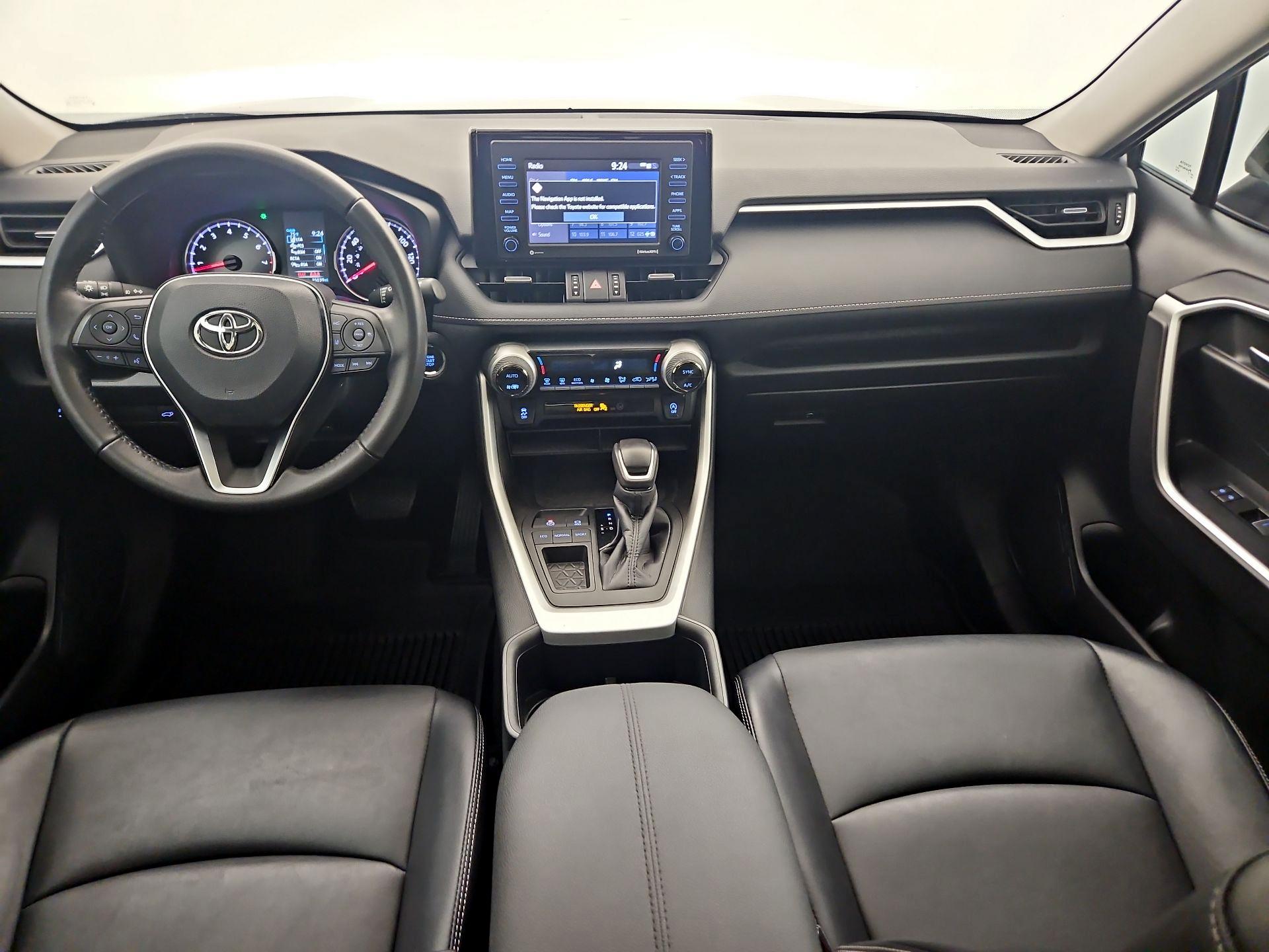 Thumbnail: 2022 Toyota RAV4 - 9