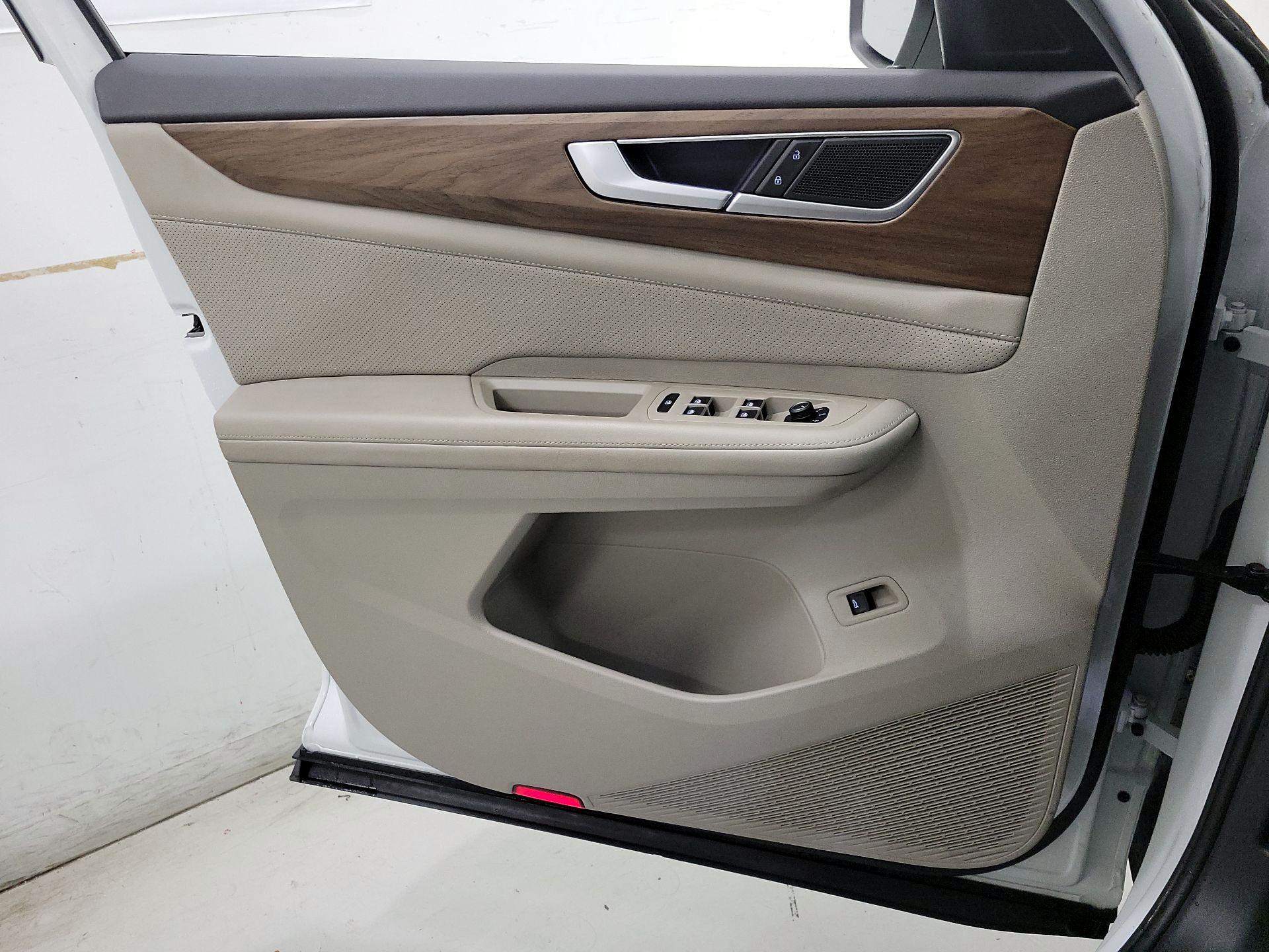 Thumbnail: 2024 Volkswagen Atlas - 12