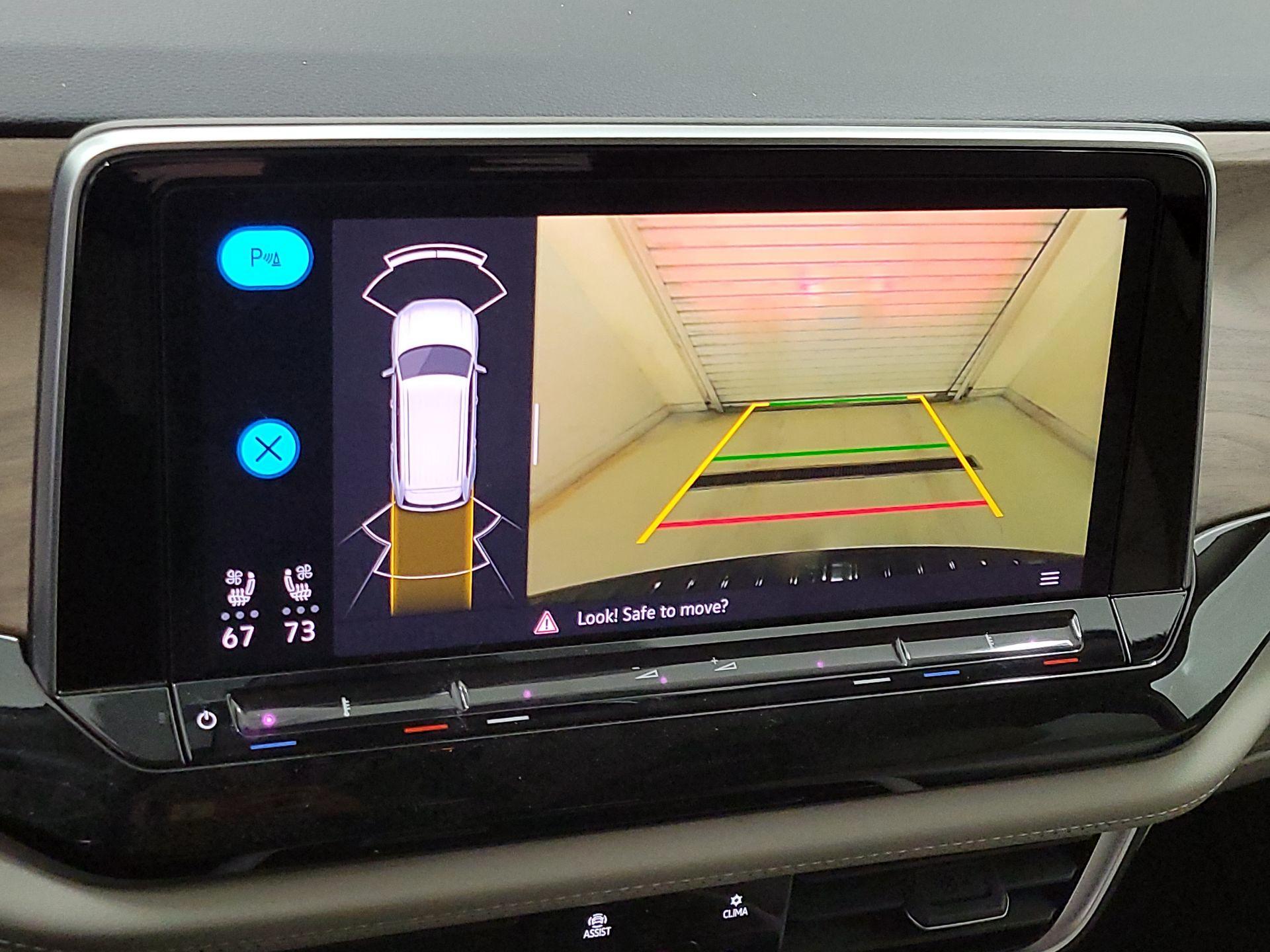 Thumbnail: 2024 Volkswagen Atlas - 14