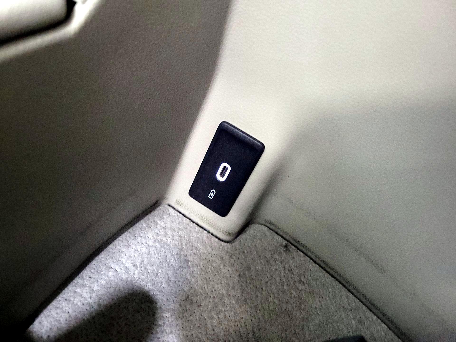 Thumbnail: 2024 Volkswagen Atlas - 18