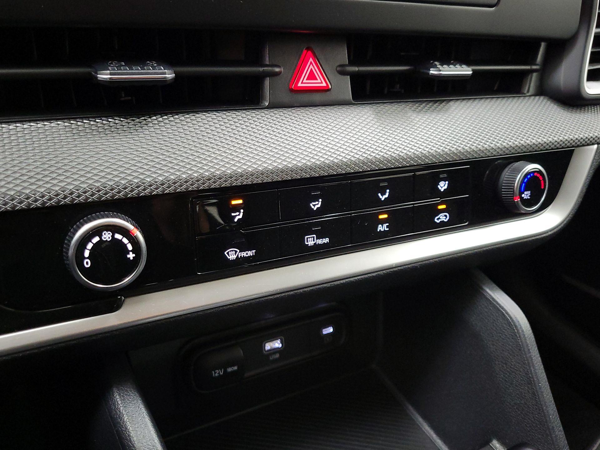 Thumbnail: 2024 Kia Sportage - 15