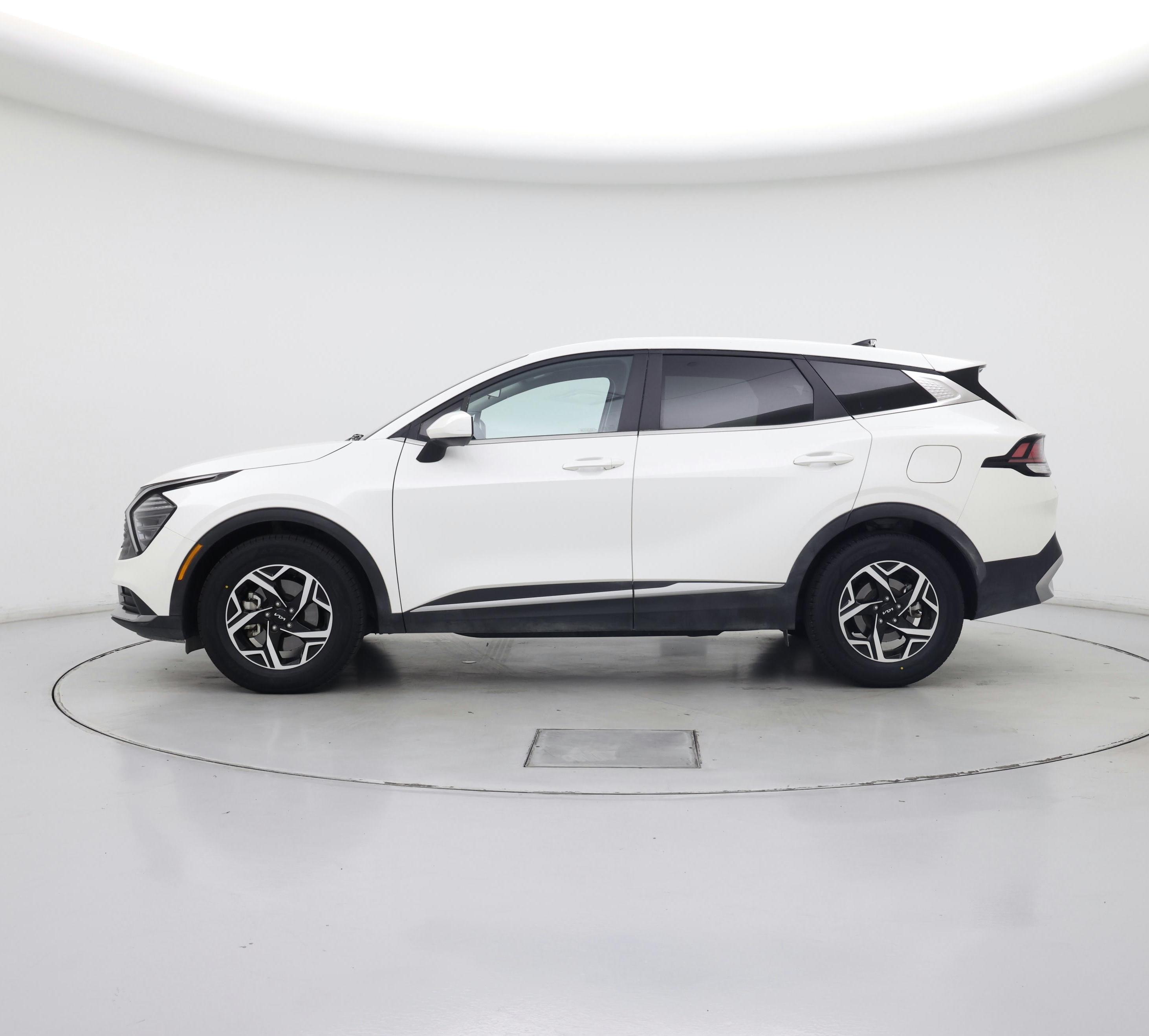 Thumbnail: 2024 Kia Sportage - 3