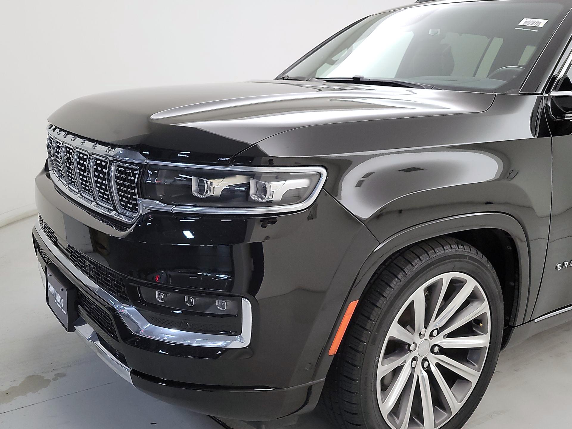 Thumbnail: 2023 Jeep Grand Wagoneer - 3