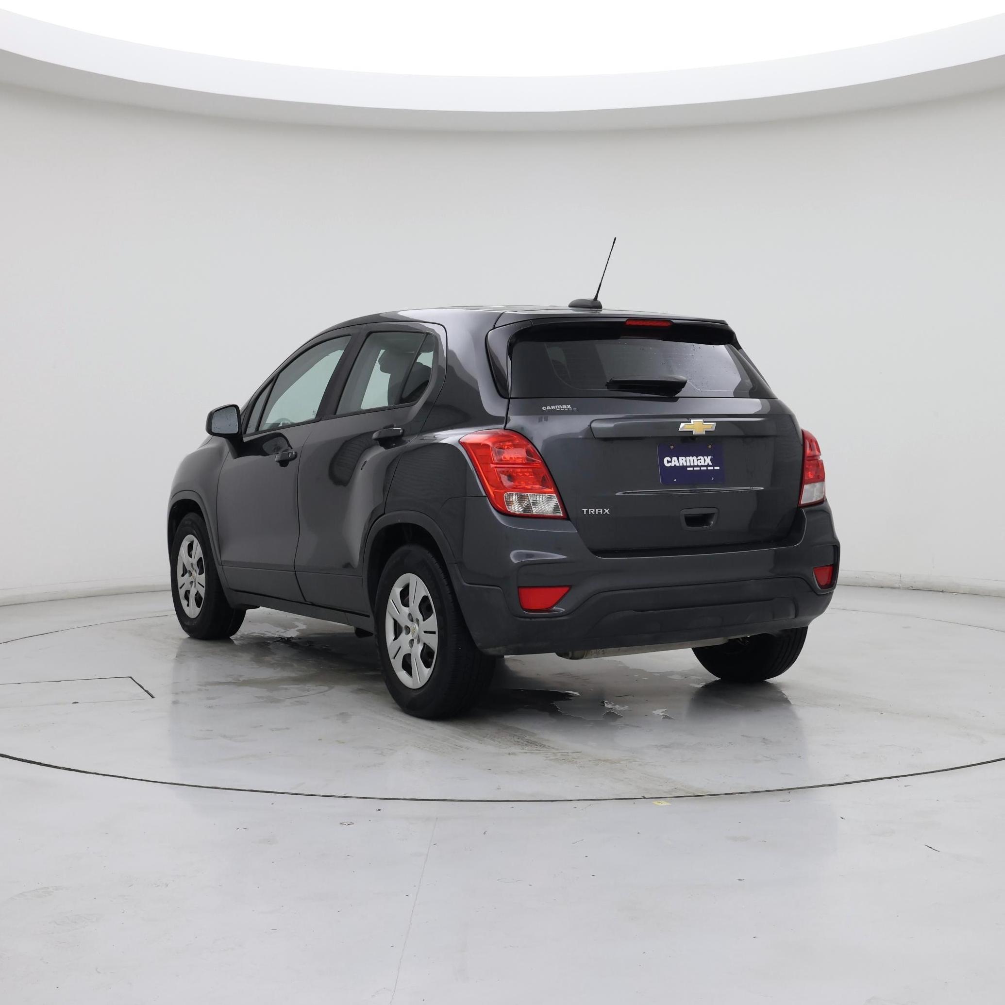 Thumbnail: 2019 Chevrolet Trax - 2