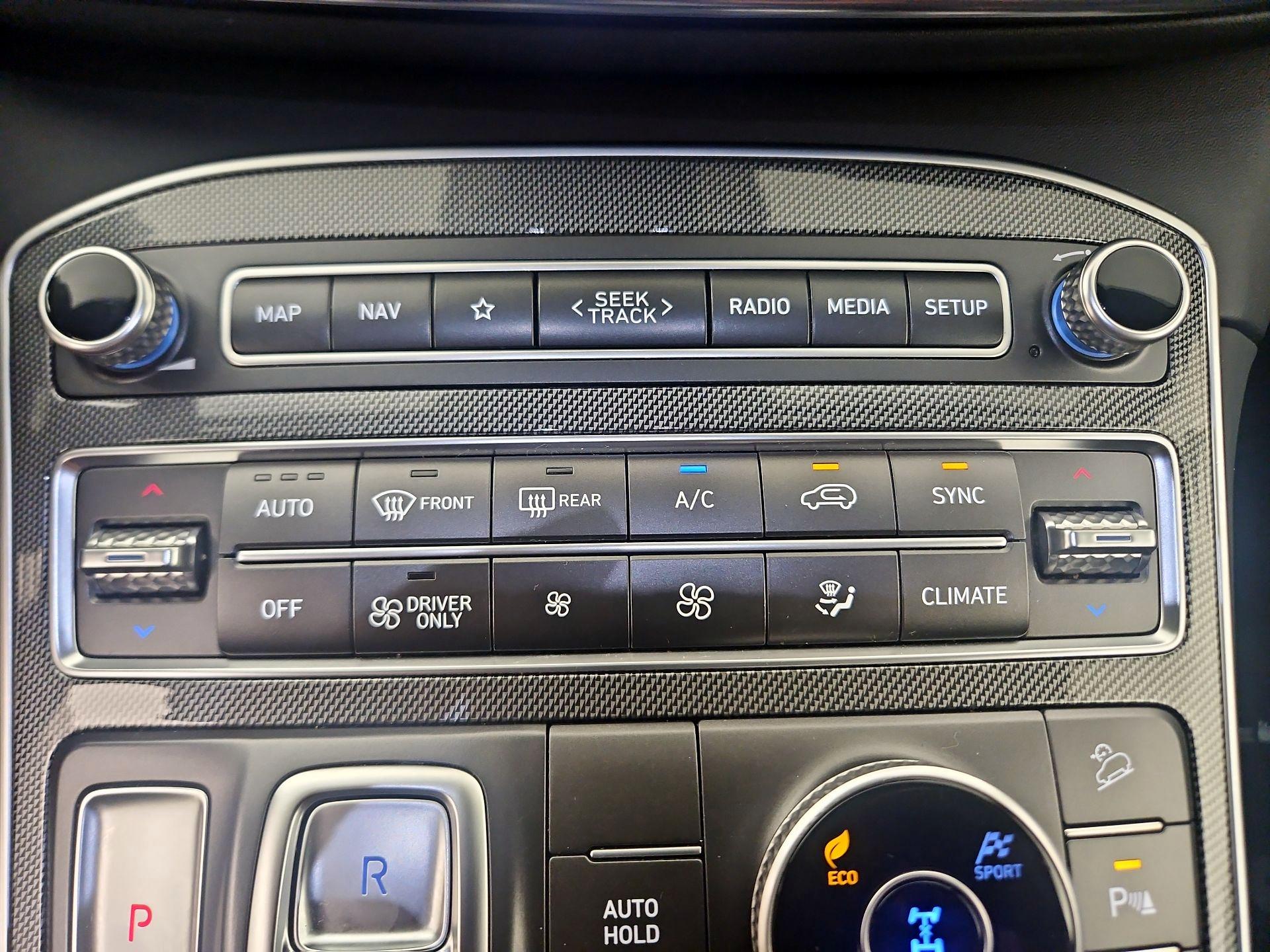 Thumbnail: 2023 Hyundai Santa Fe - 16