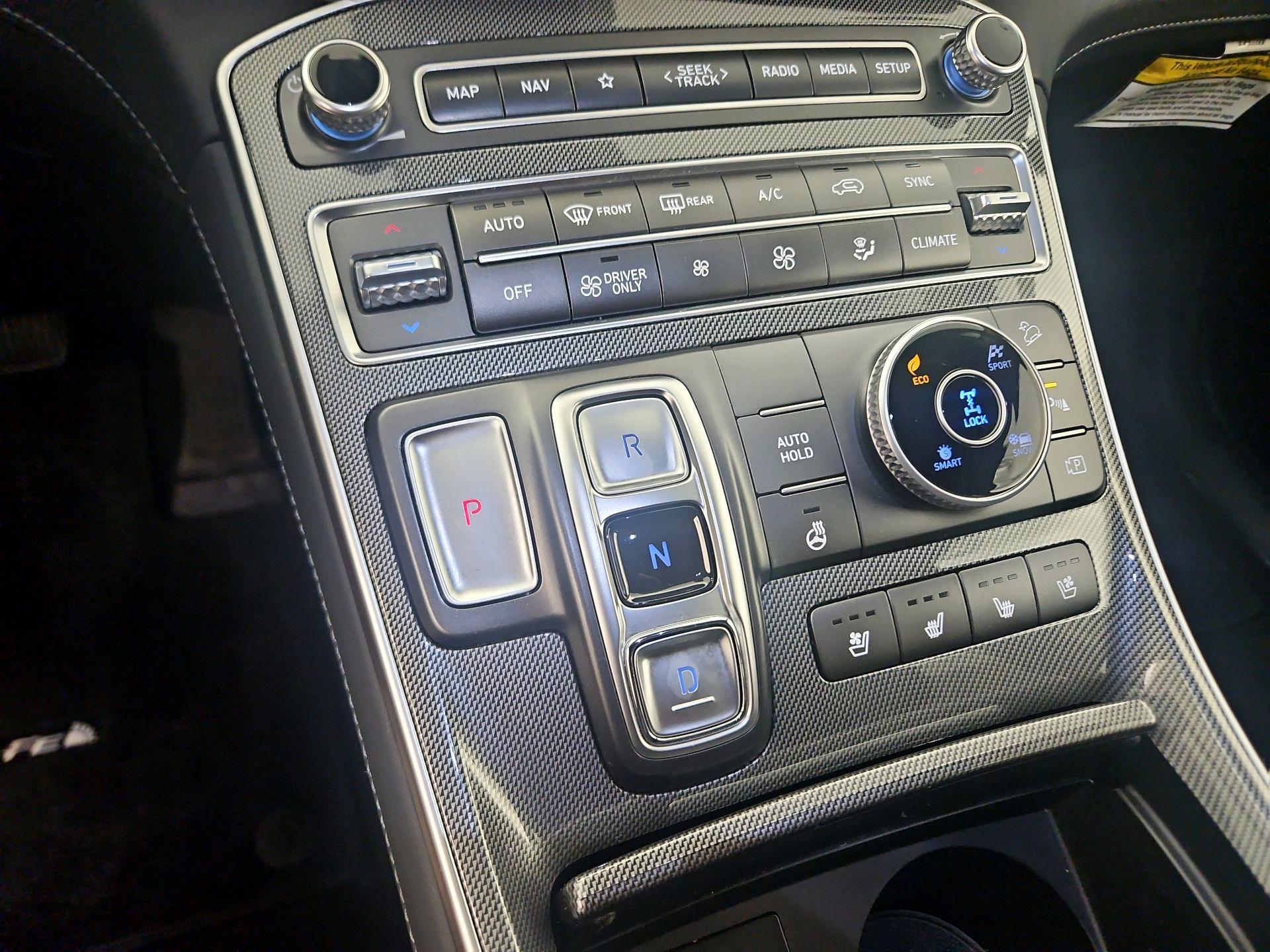 Thumbnail: 2023 Hyundai Santa Fe - 17