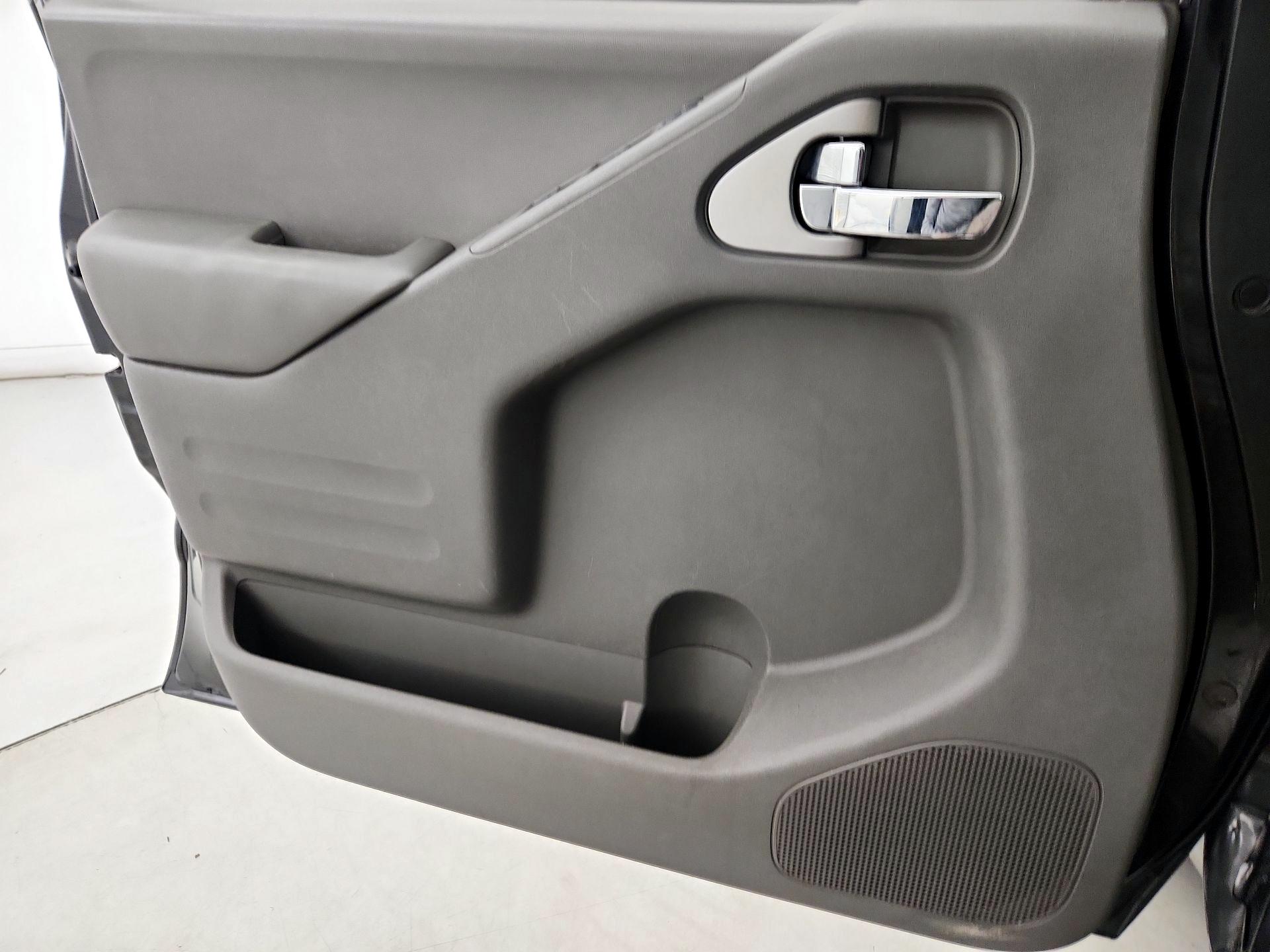 Thumbnail: 2015 Nissan Frontier - 12