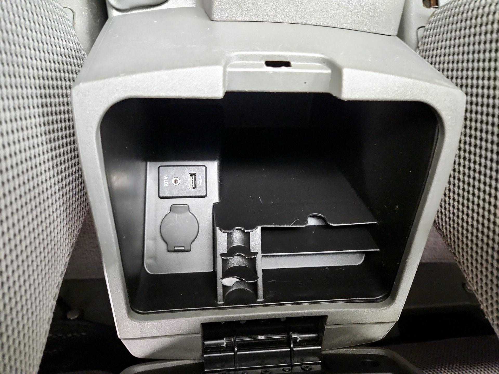 Thumbnail: 2015 Nissan Frontier - 18