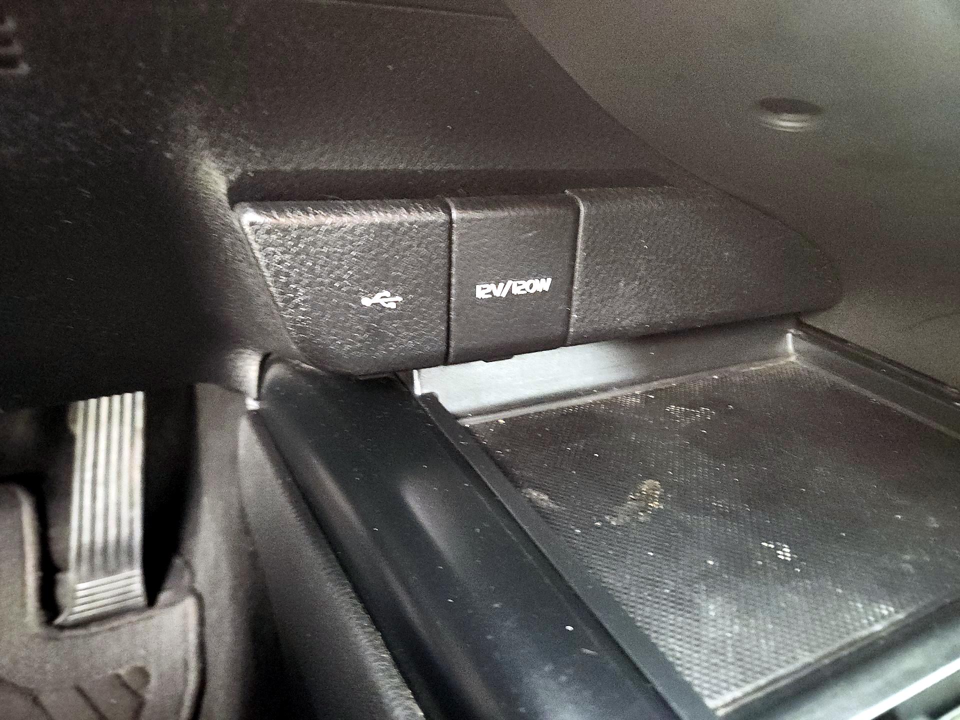 Thumbnail: 2020 Toyota Camry - 18