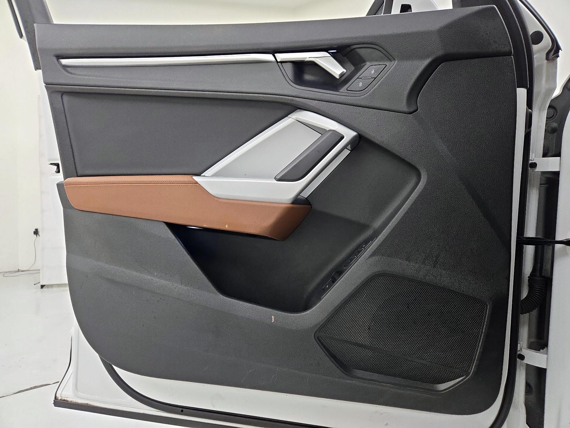 Thumbnail: 2022 Audi Q3 - 12