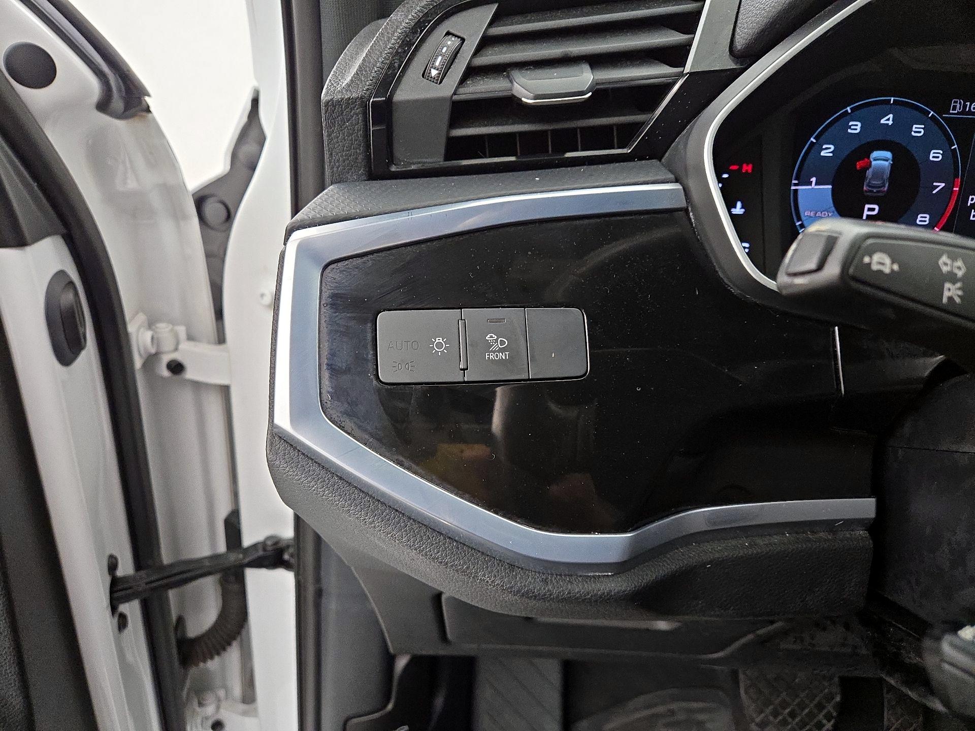 Thumbnail: 2022 Audi Q3 - 13