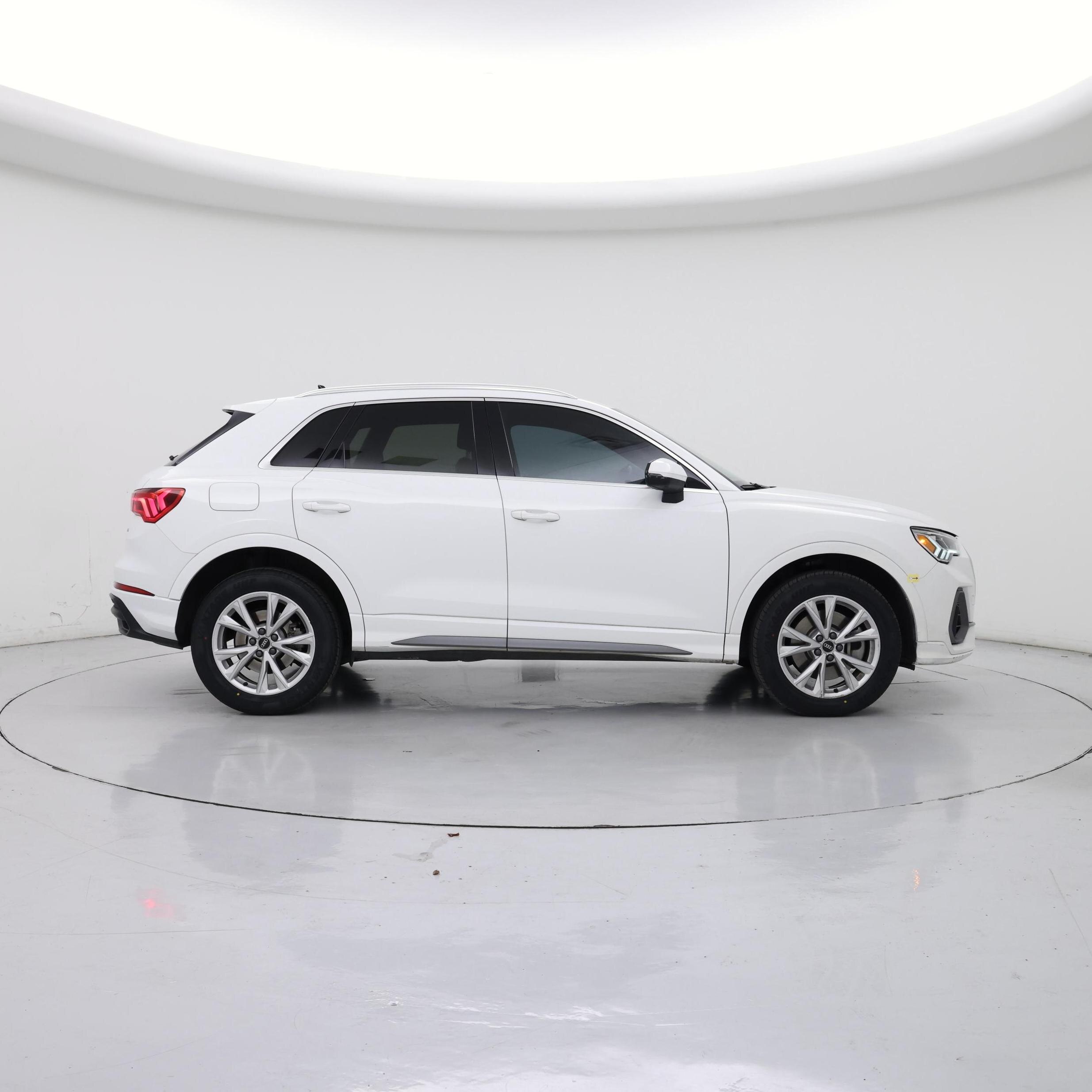 Thumbnail: 2022 Audi Q3 - 7