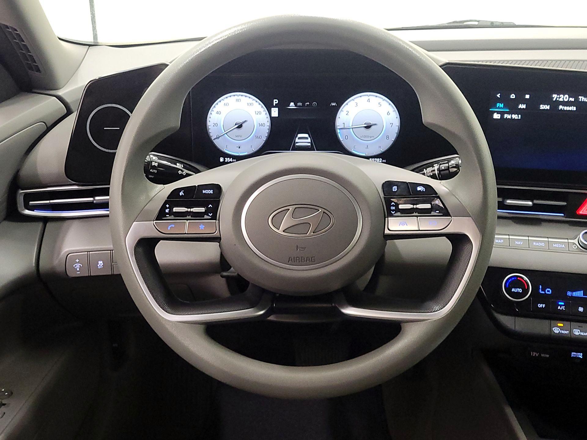 Thumbnail: 2024 Hyundai Elantra - 10