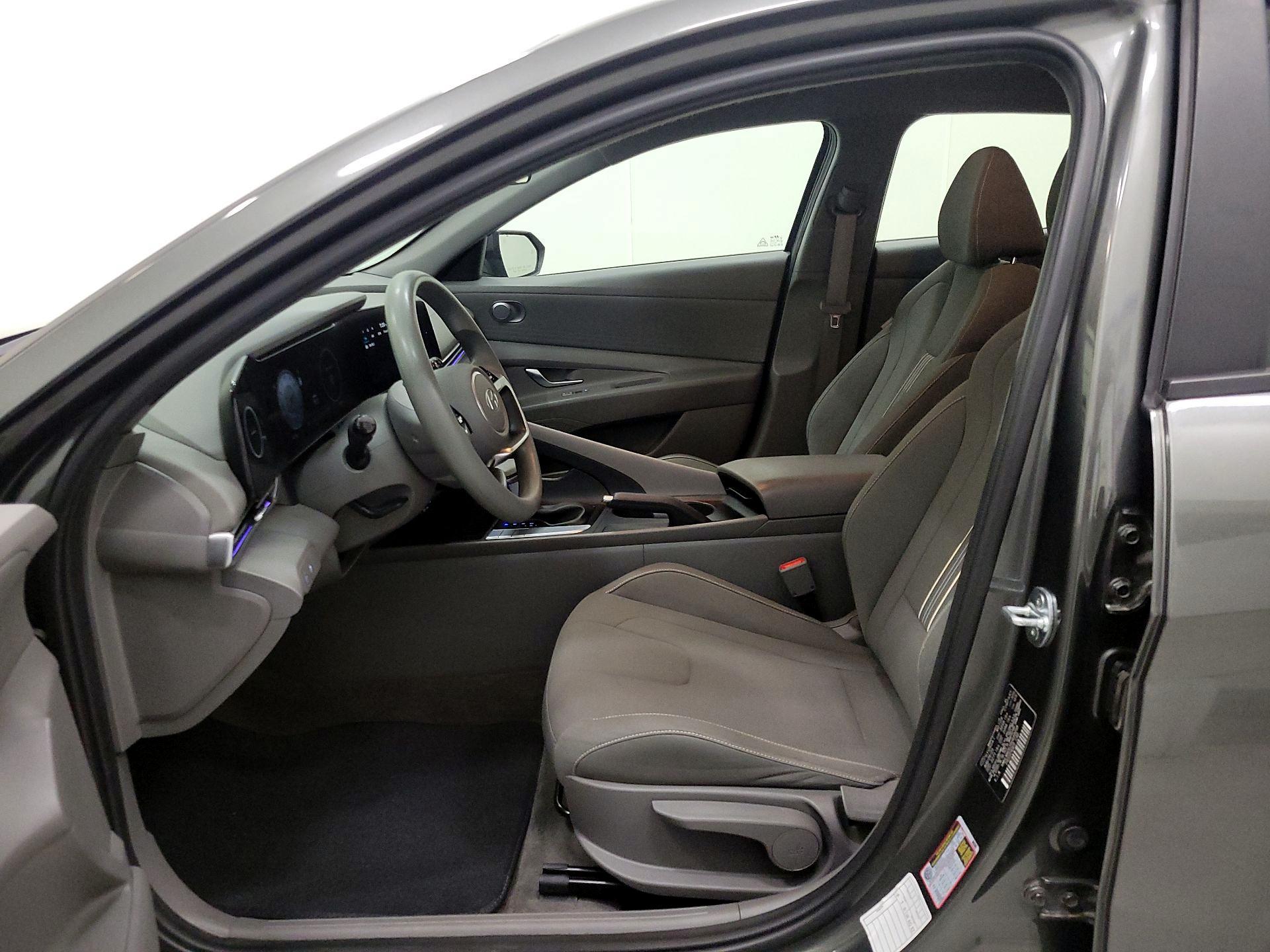 Thumbnail: 2024 Hyundai Elantra - 11