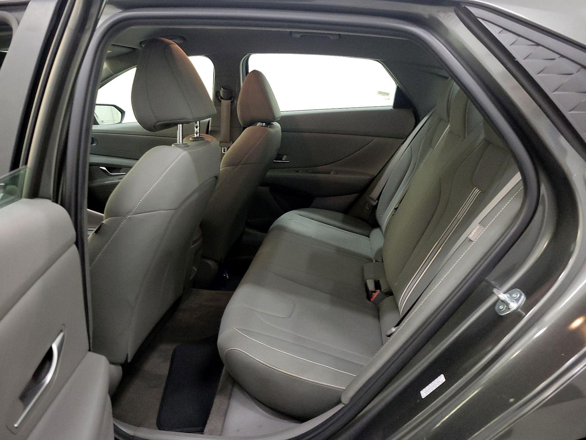 Thumbnail: 2024 Hyundai Elantra - 19