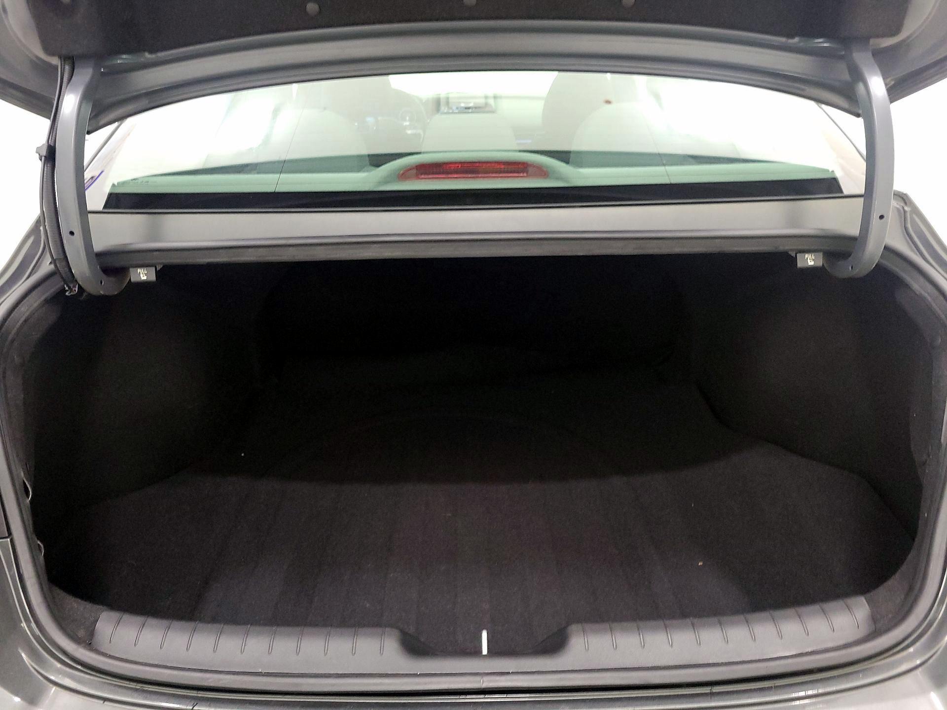 Thumbnail: 2024 Hyundai Elantra - 20