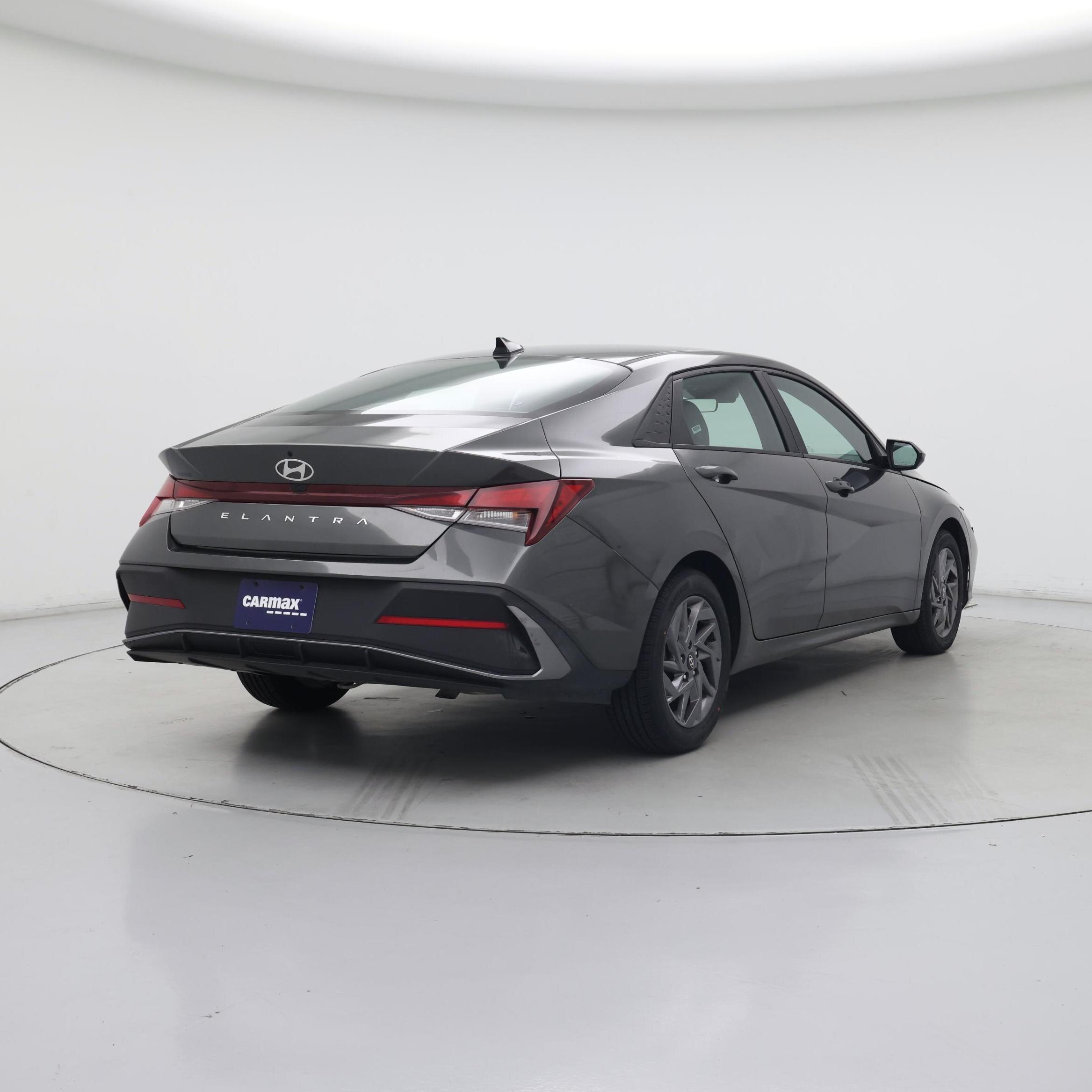 Thumbnail: 2024 Hyundai Elantra - 8