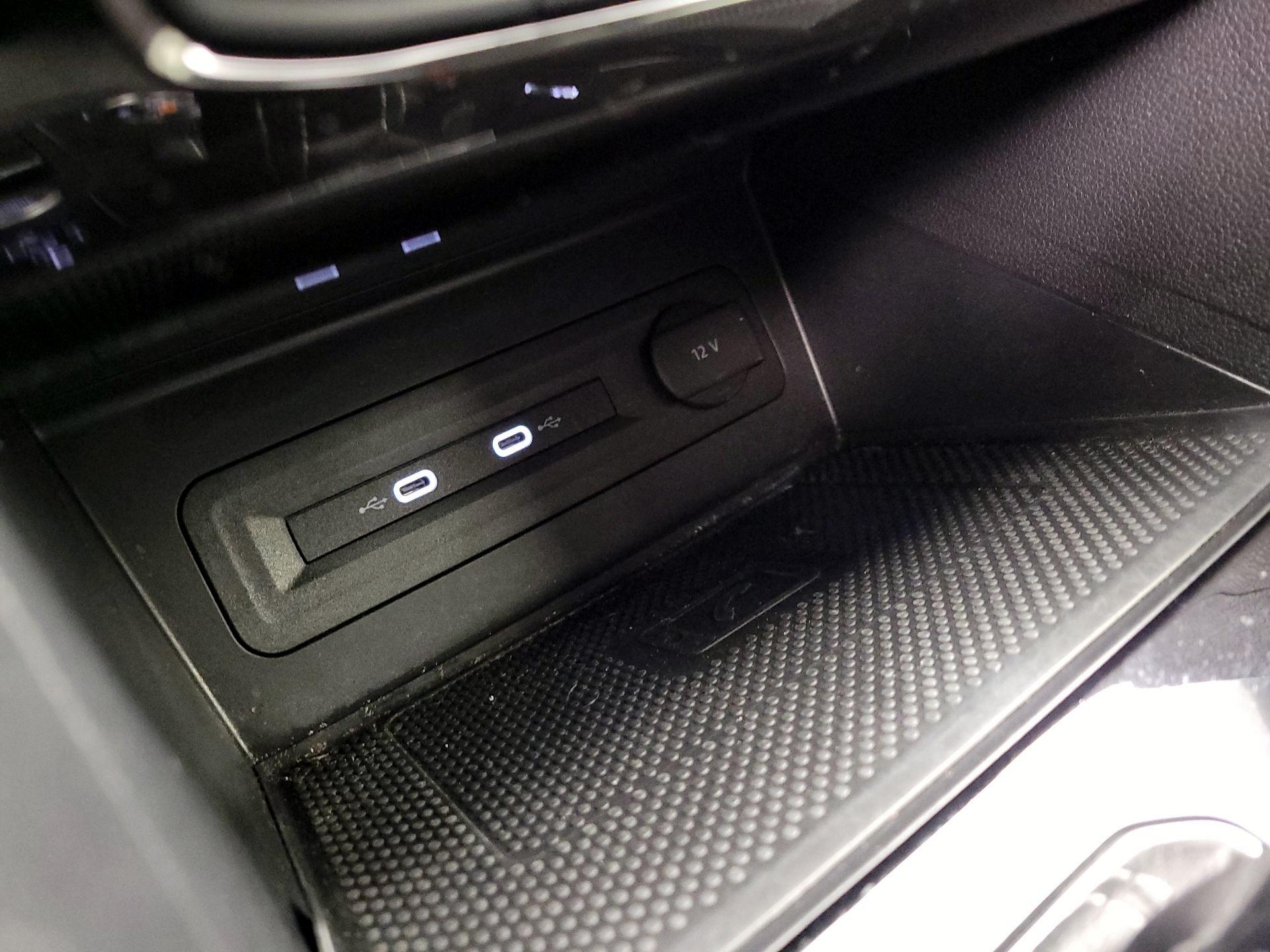 Thumbnail: 2023 Volkswagen Atlas - 17