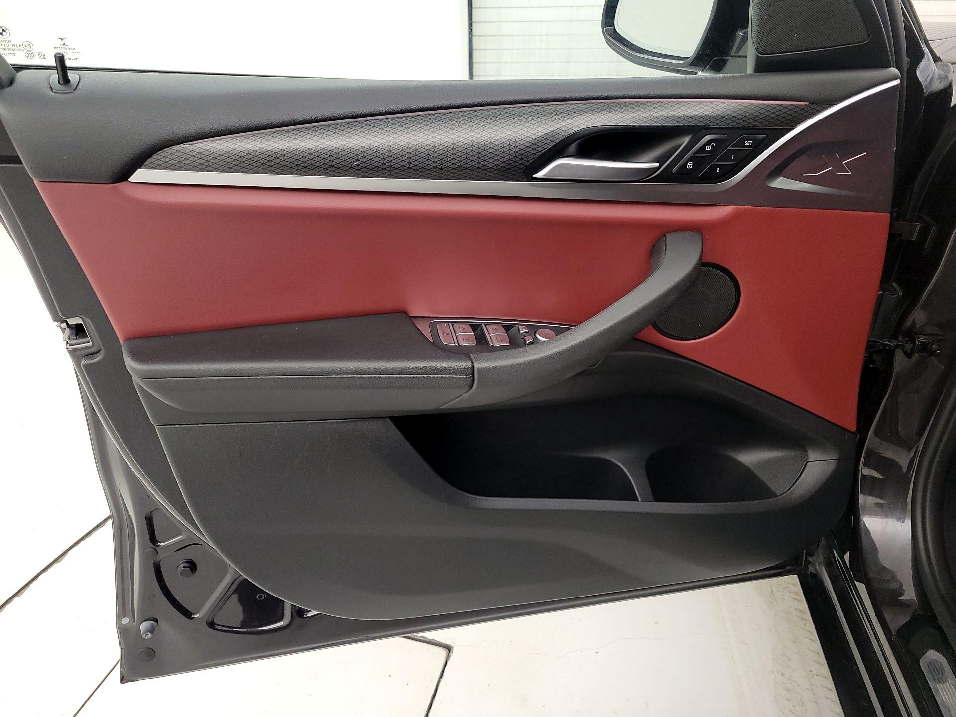 Thumbnail: 2022 BMW X3 - 12