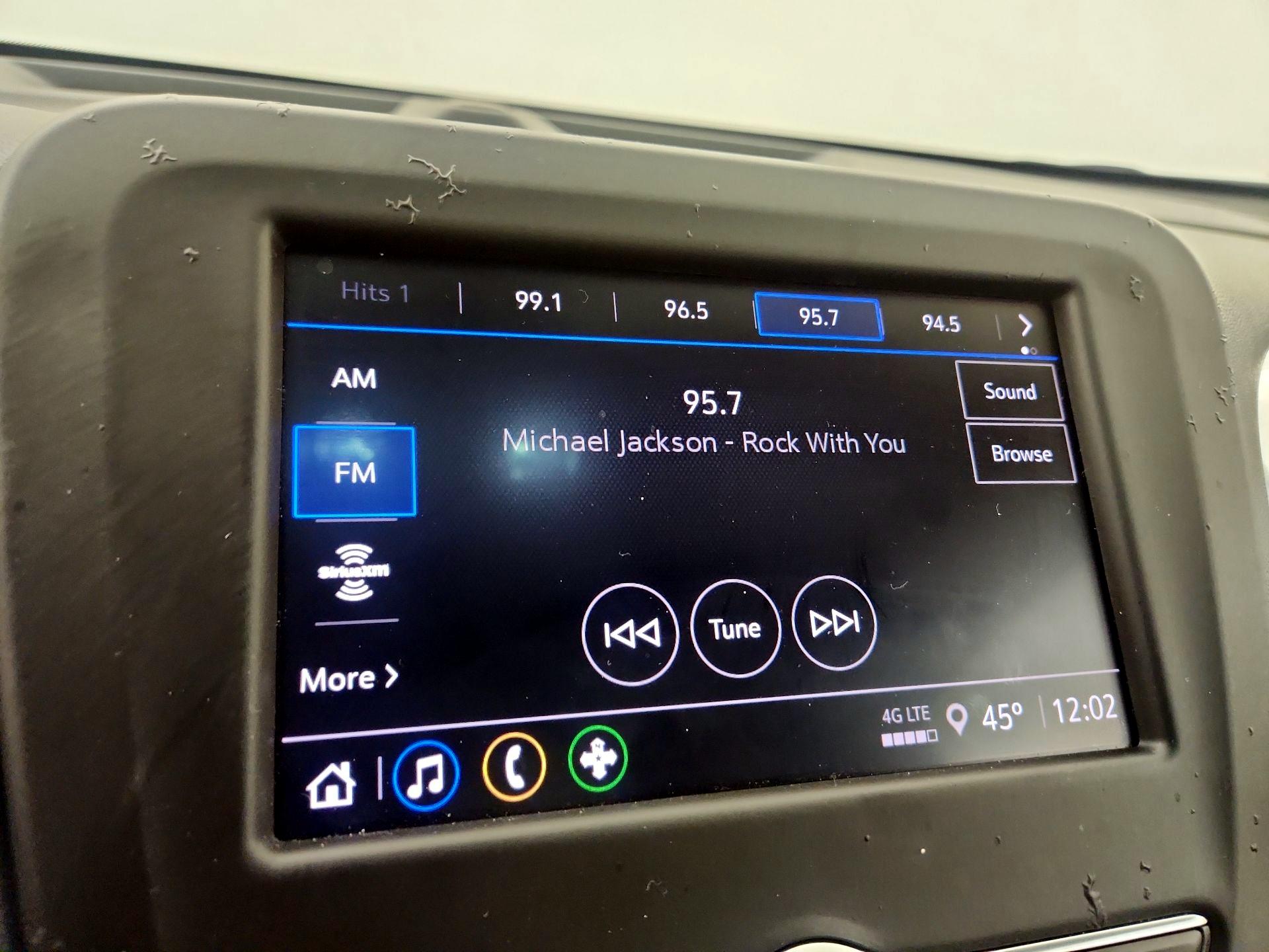 Thumbnail: 2023 Chevrolet Equinox - 15