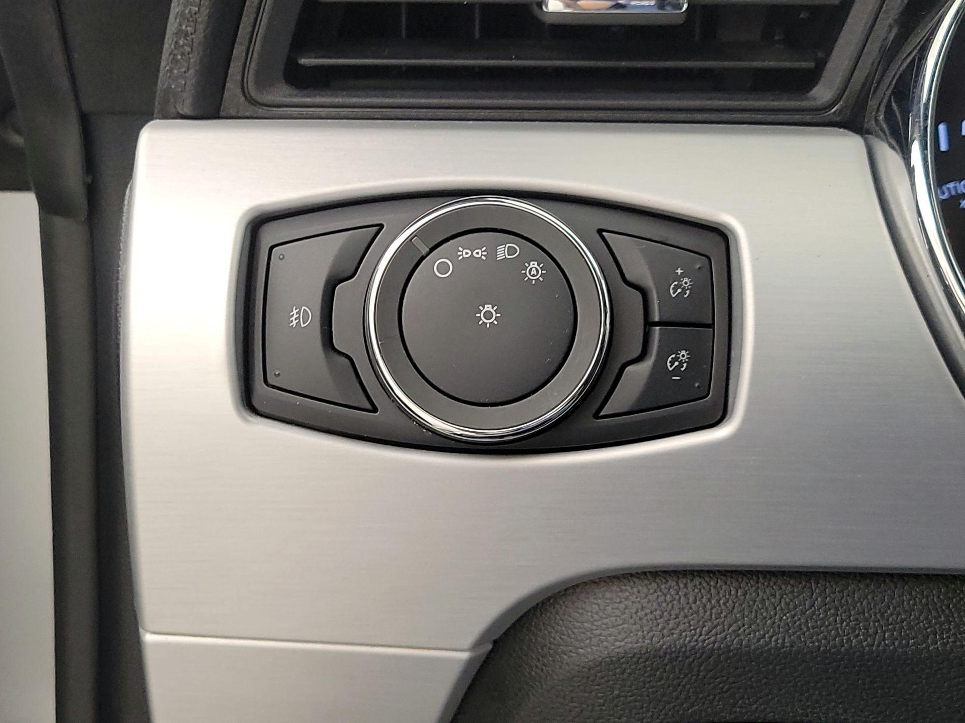 Thumbnail: 2015 Ford Mustang - 13