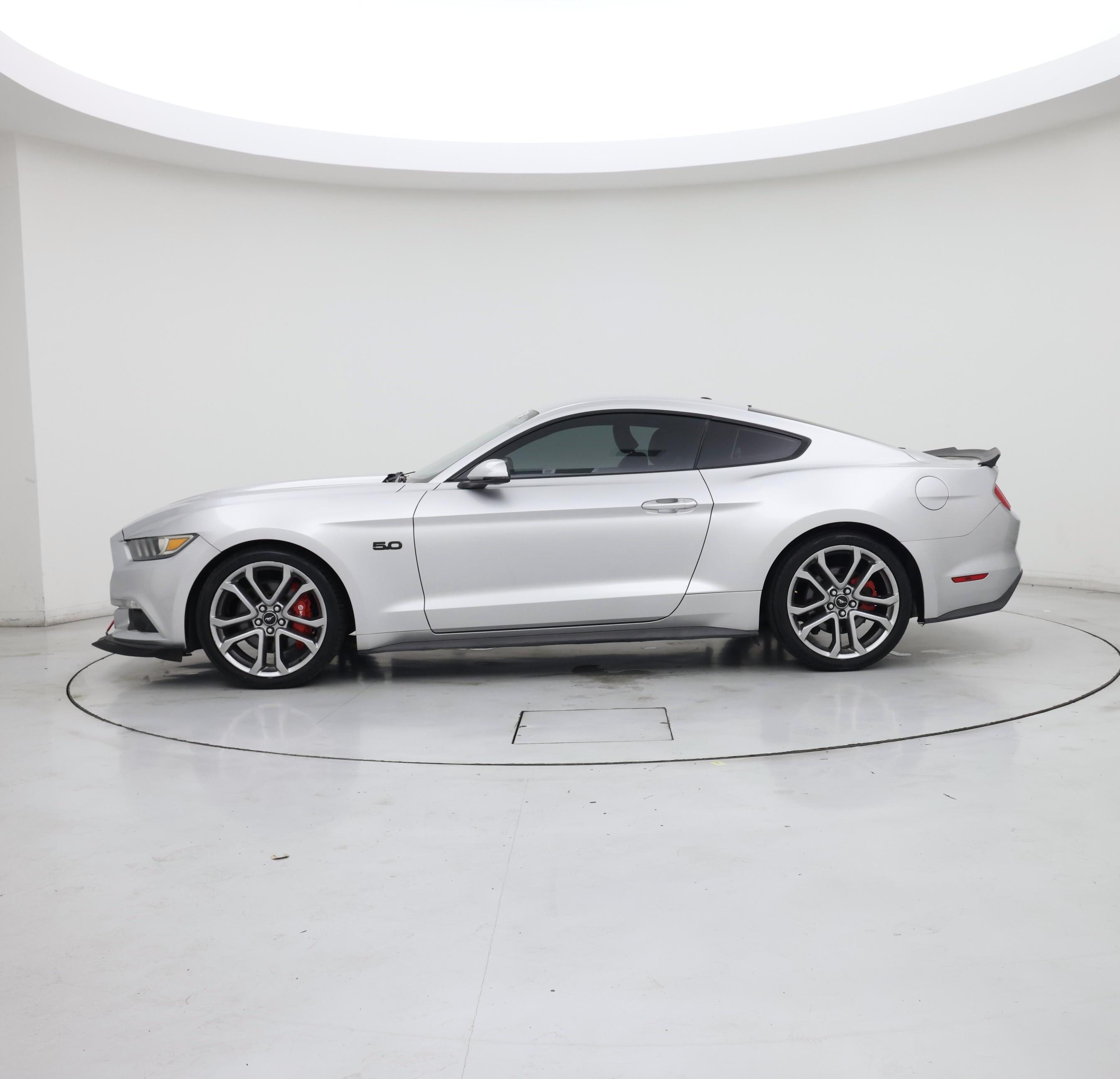 Thumbnail: 2015 Ford Mustang - 3