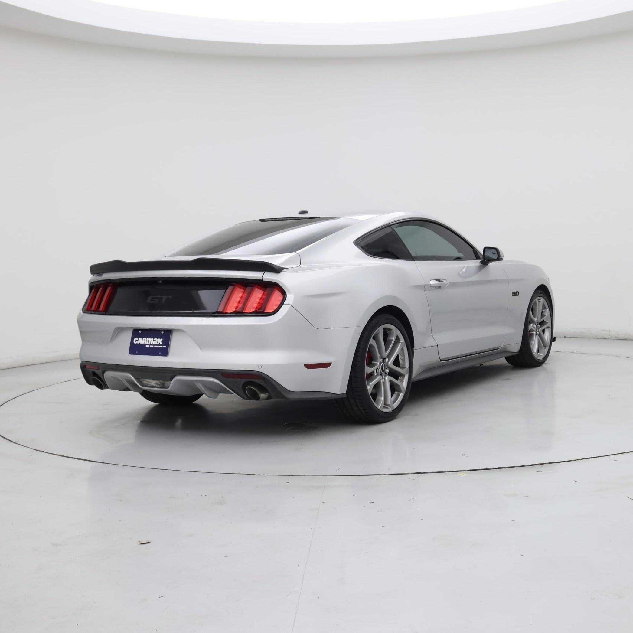 Thumbnail: 2015 Ford Mustang - 8