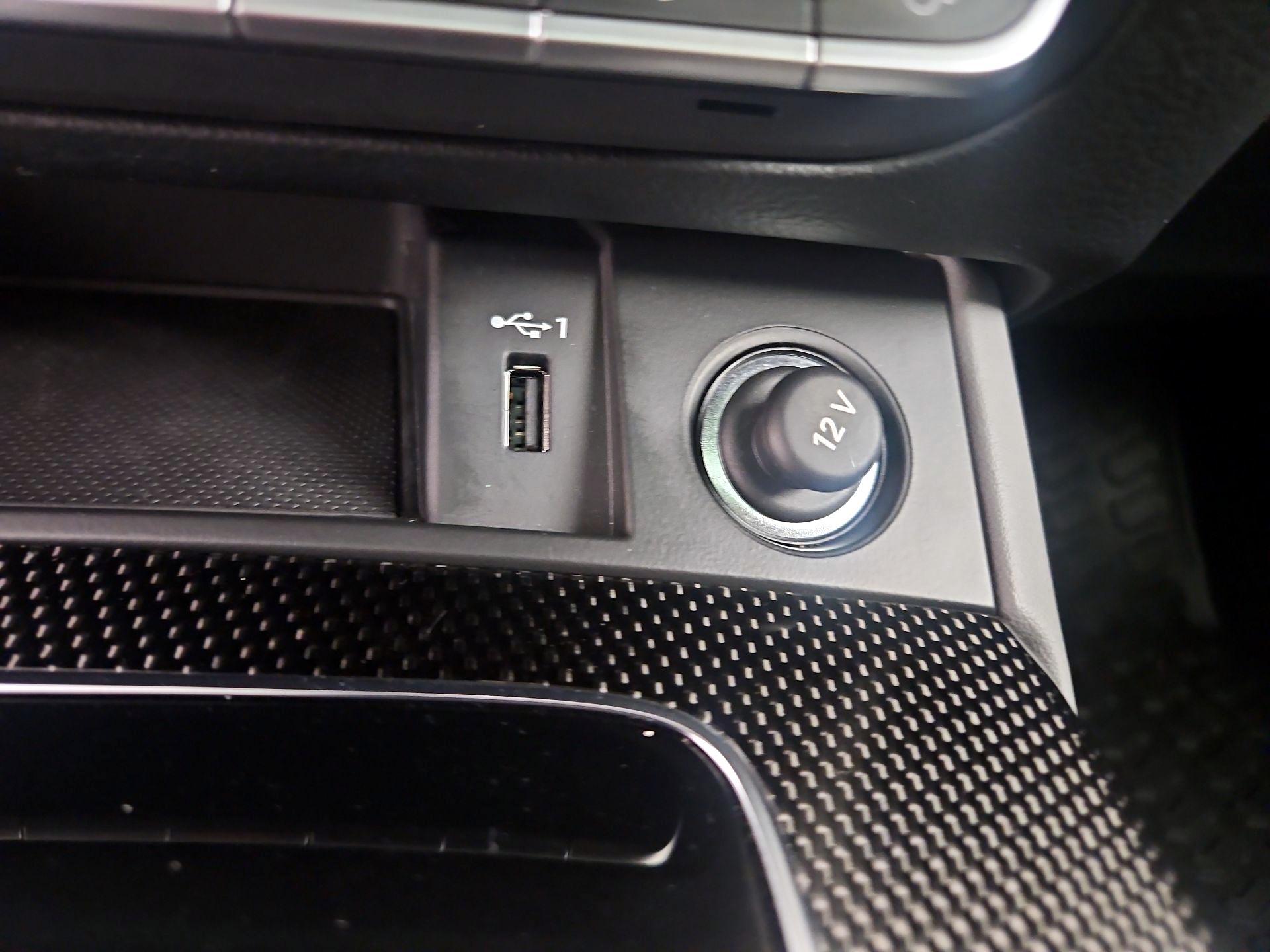 Thumbnail: 2022 Audi SQ5 - 18