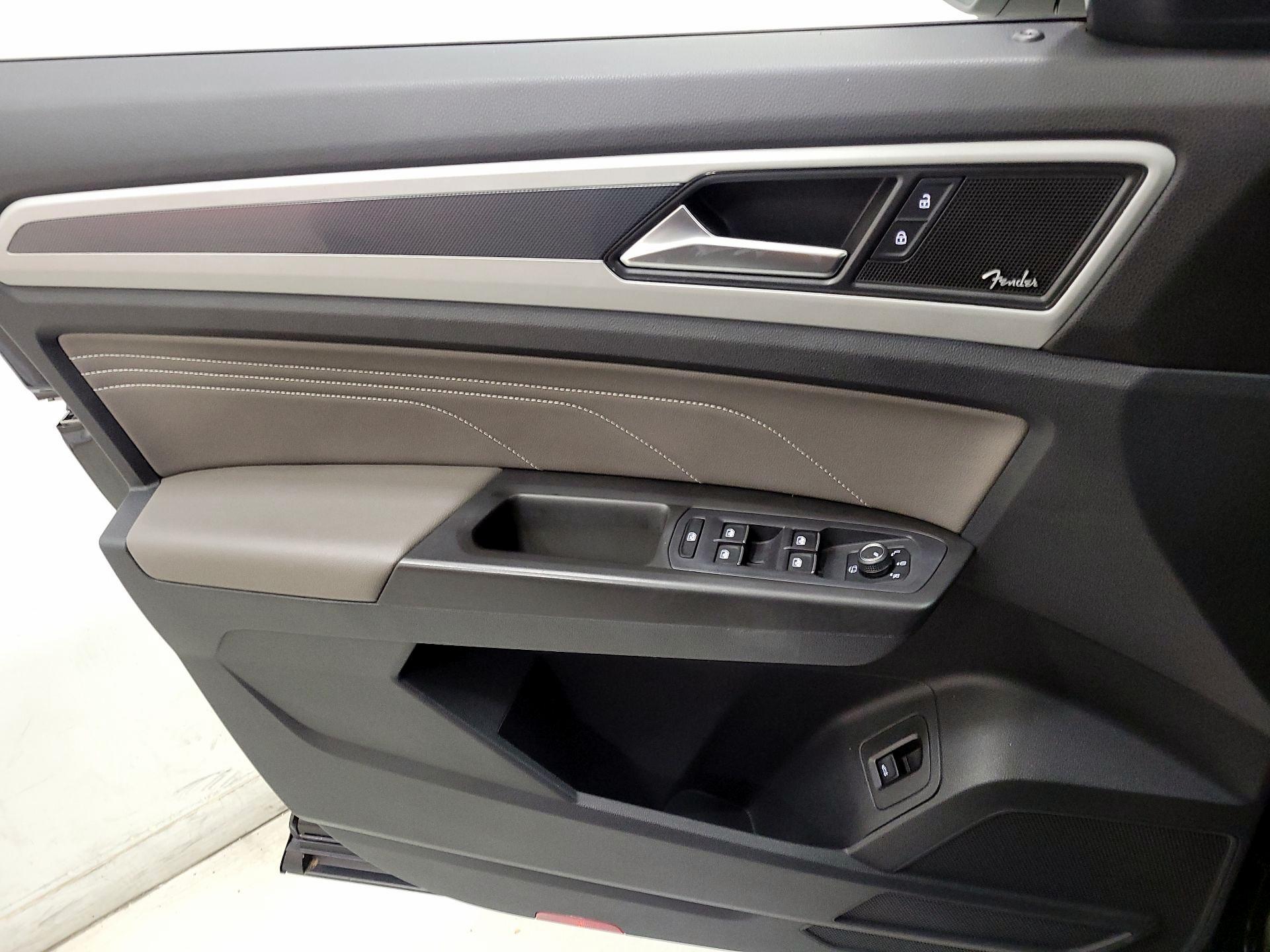 Thumbnail: 2022 Volkswagen Atlas - 12