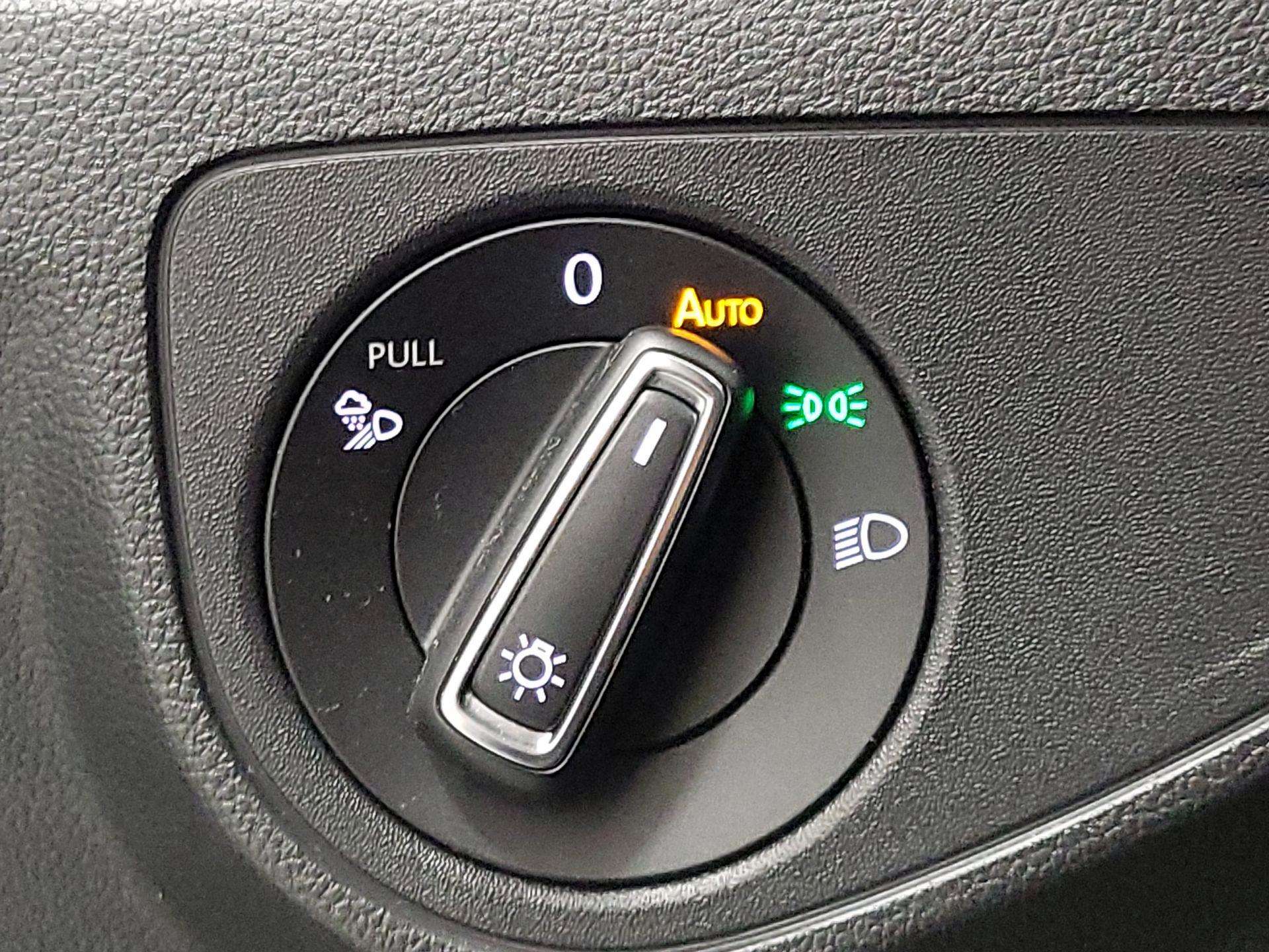 Thumbnail: 2022 Volkswagen Atlas - 13