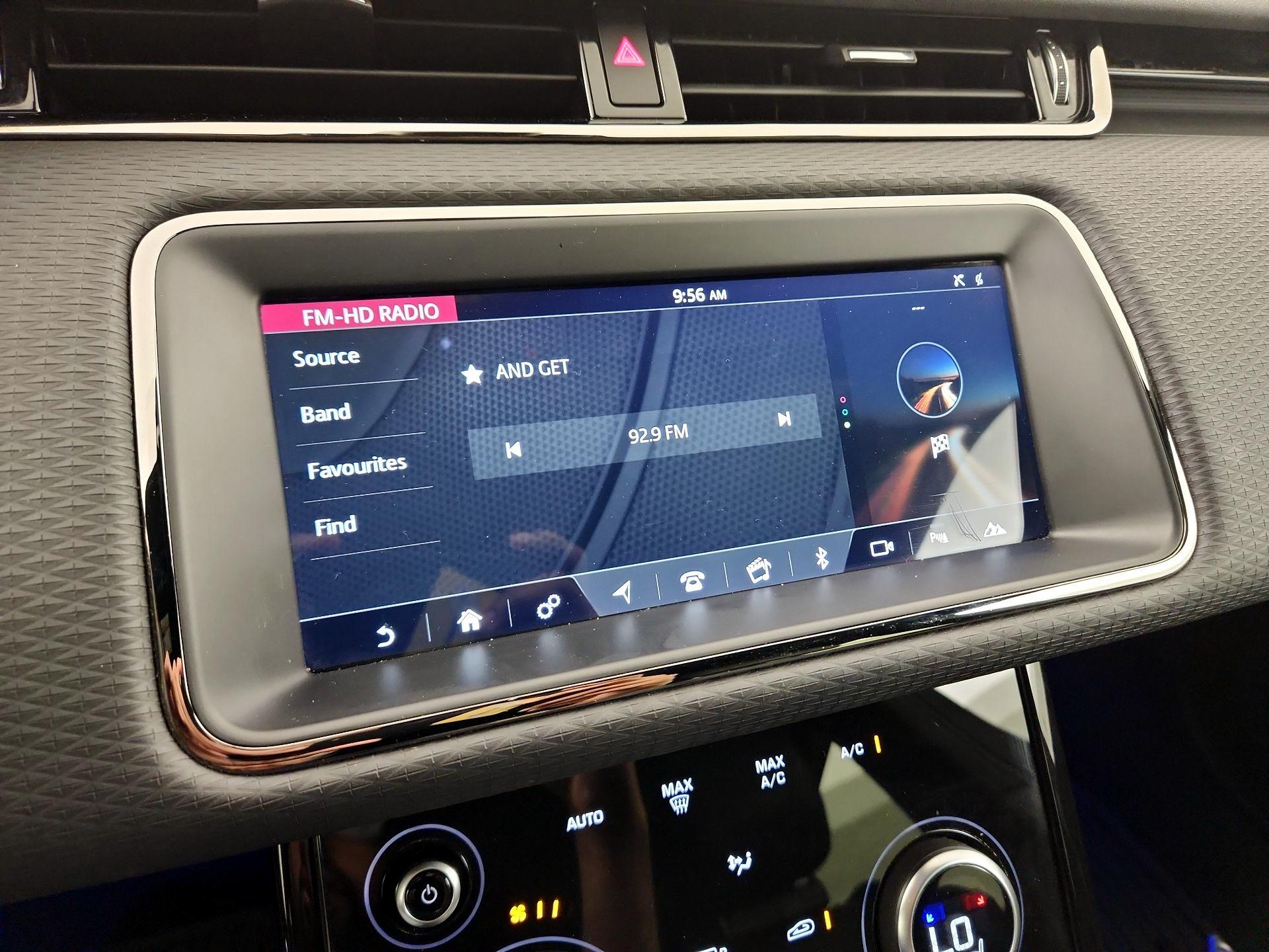 Thumbnail: 2020 Land Rover Range Rover Evoque - 14