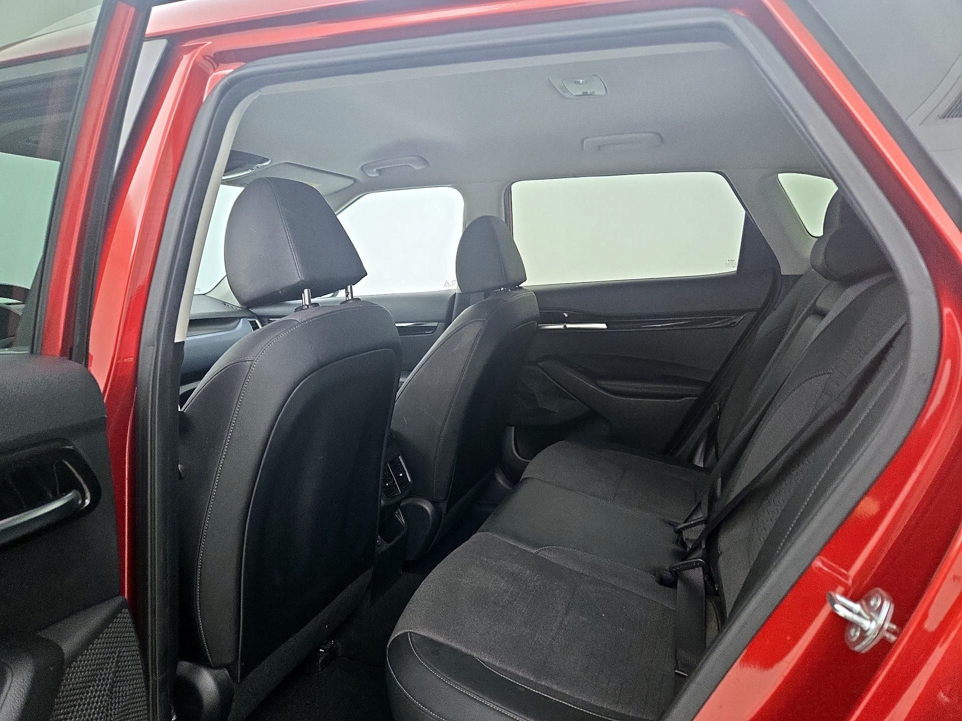 Thumbnail: 2023 Kia Seltos - 19